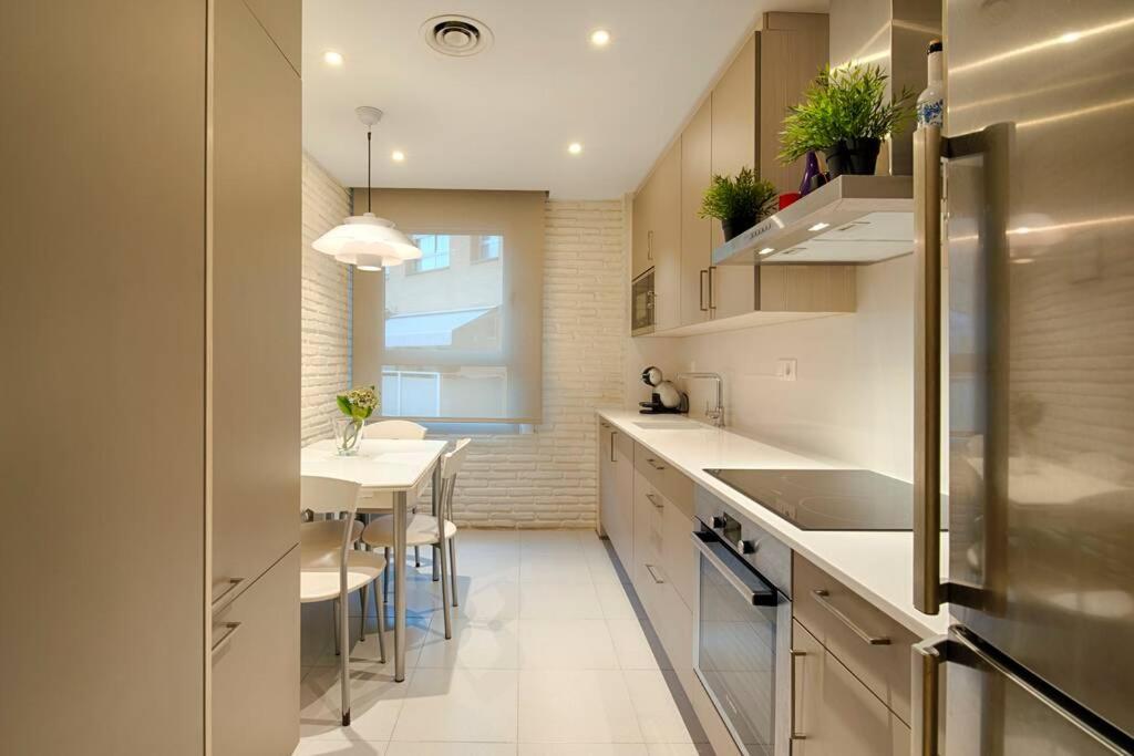 Great and Seaside Flat