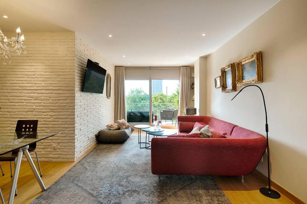 Great and Seaside Flat