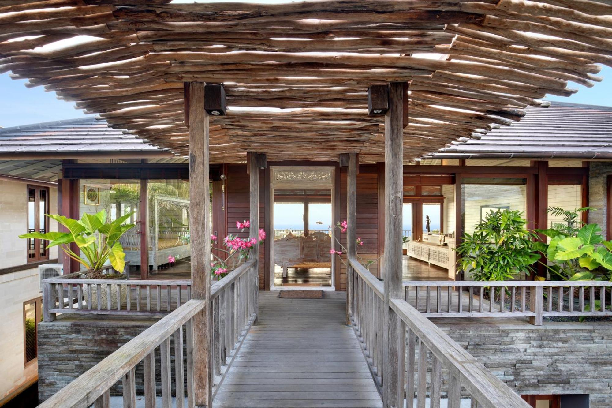 Hidden Hills Villas - Small Luxury Hotels of The World