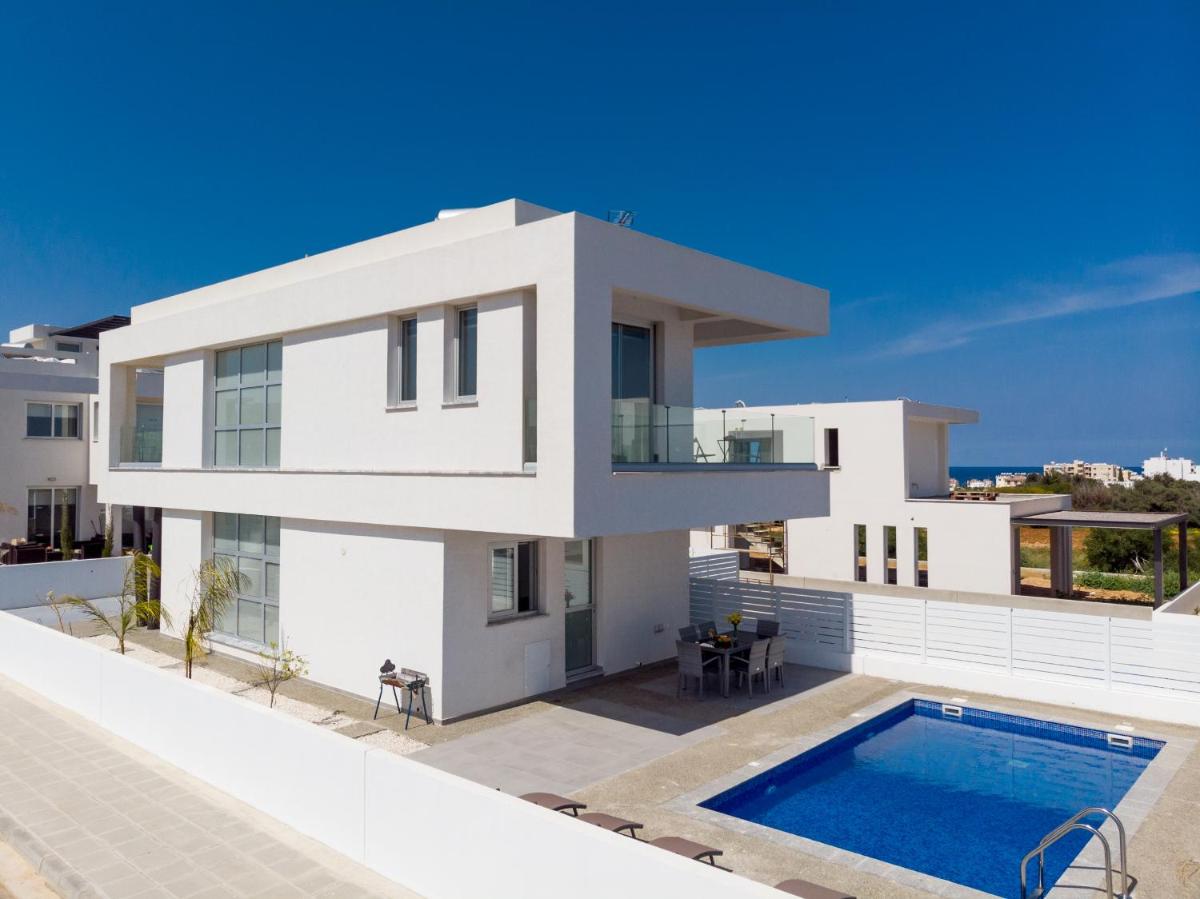 Levanda Hills Villa Ekaterina 3 bdrm view 5