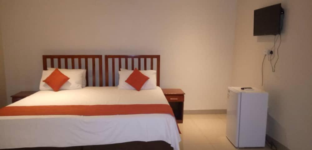 Pillacol Guest House view 2