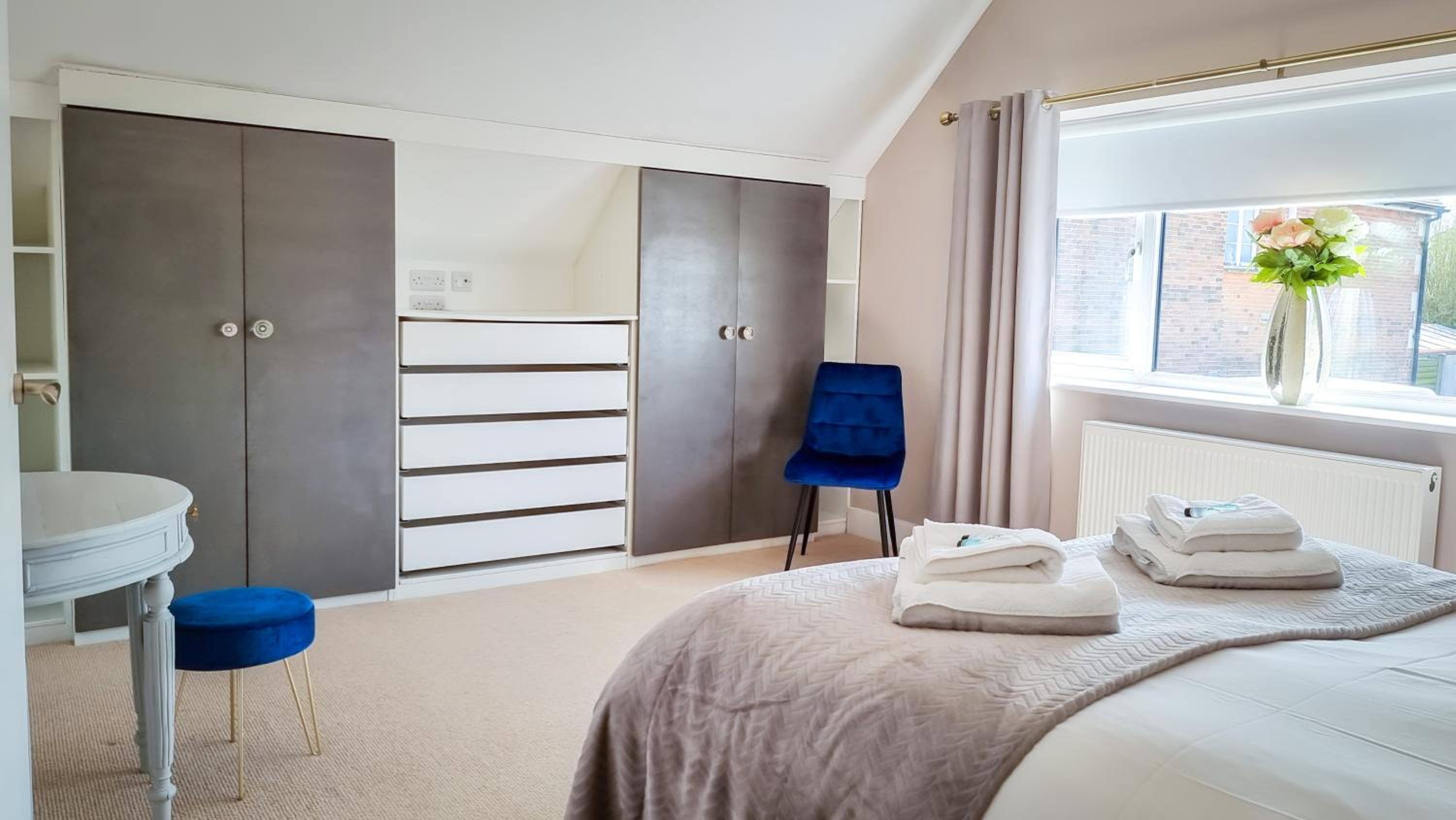 Warminster Vacations - The Angel Holiday House - Property Image 12
