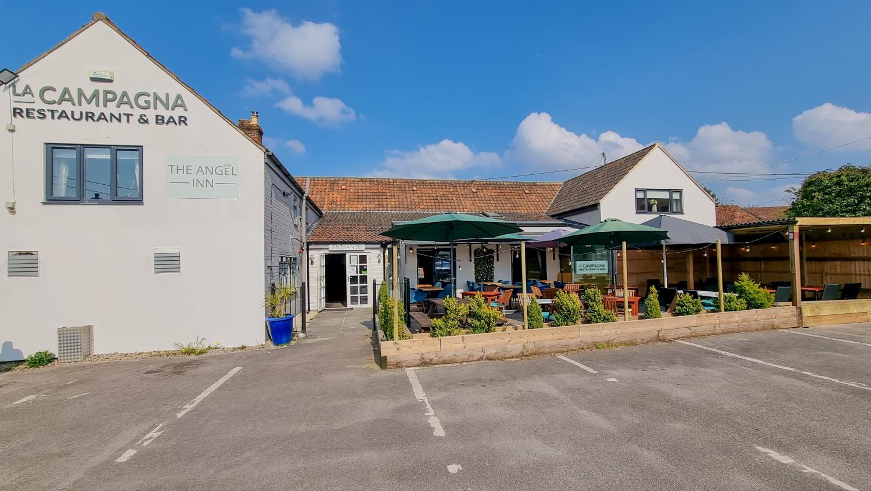 Warminster Vacations - The Angel Holiday House - Property Image 3