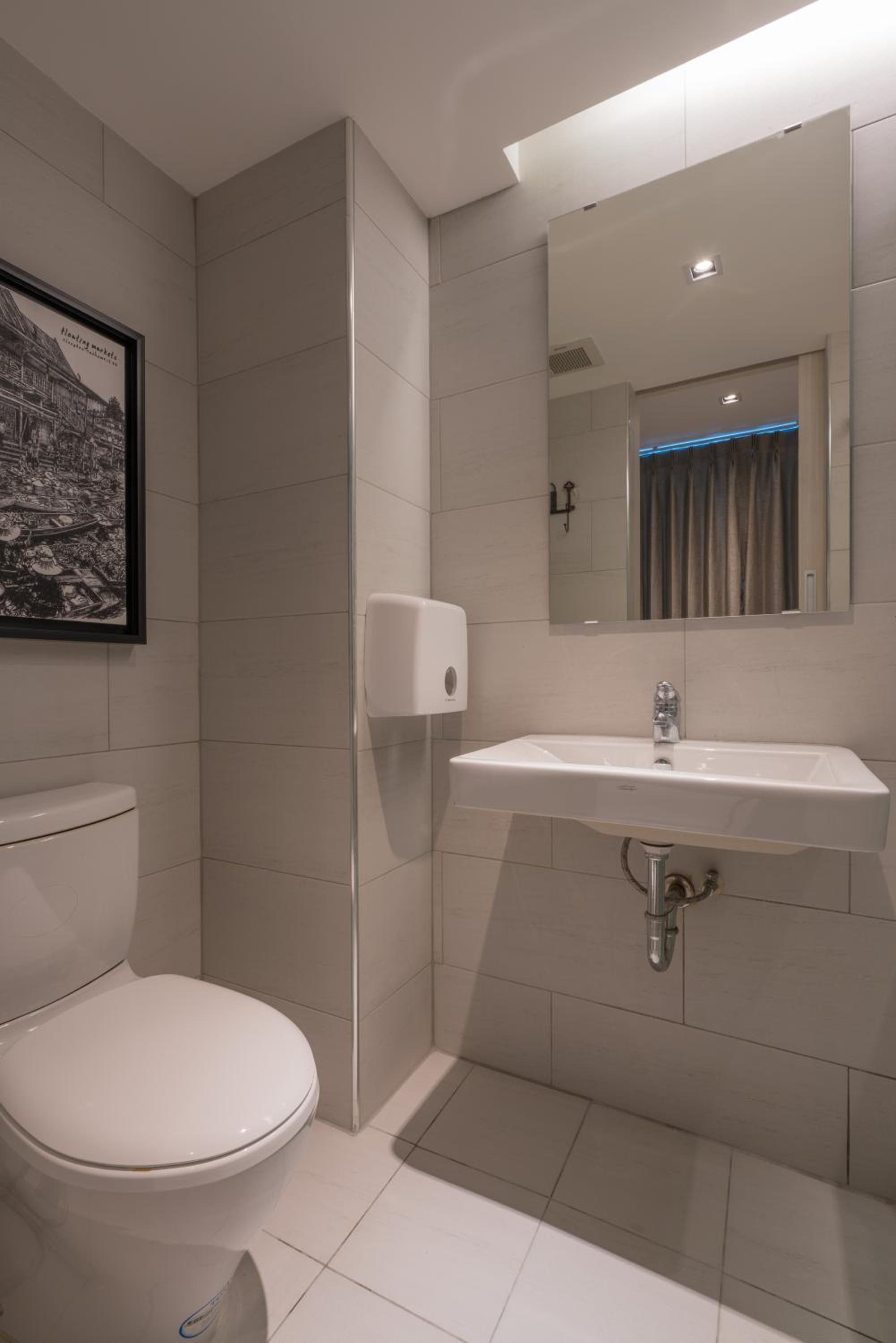 Sleep Box Hotel Sukhumvit 22