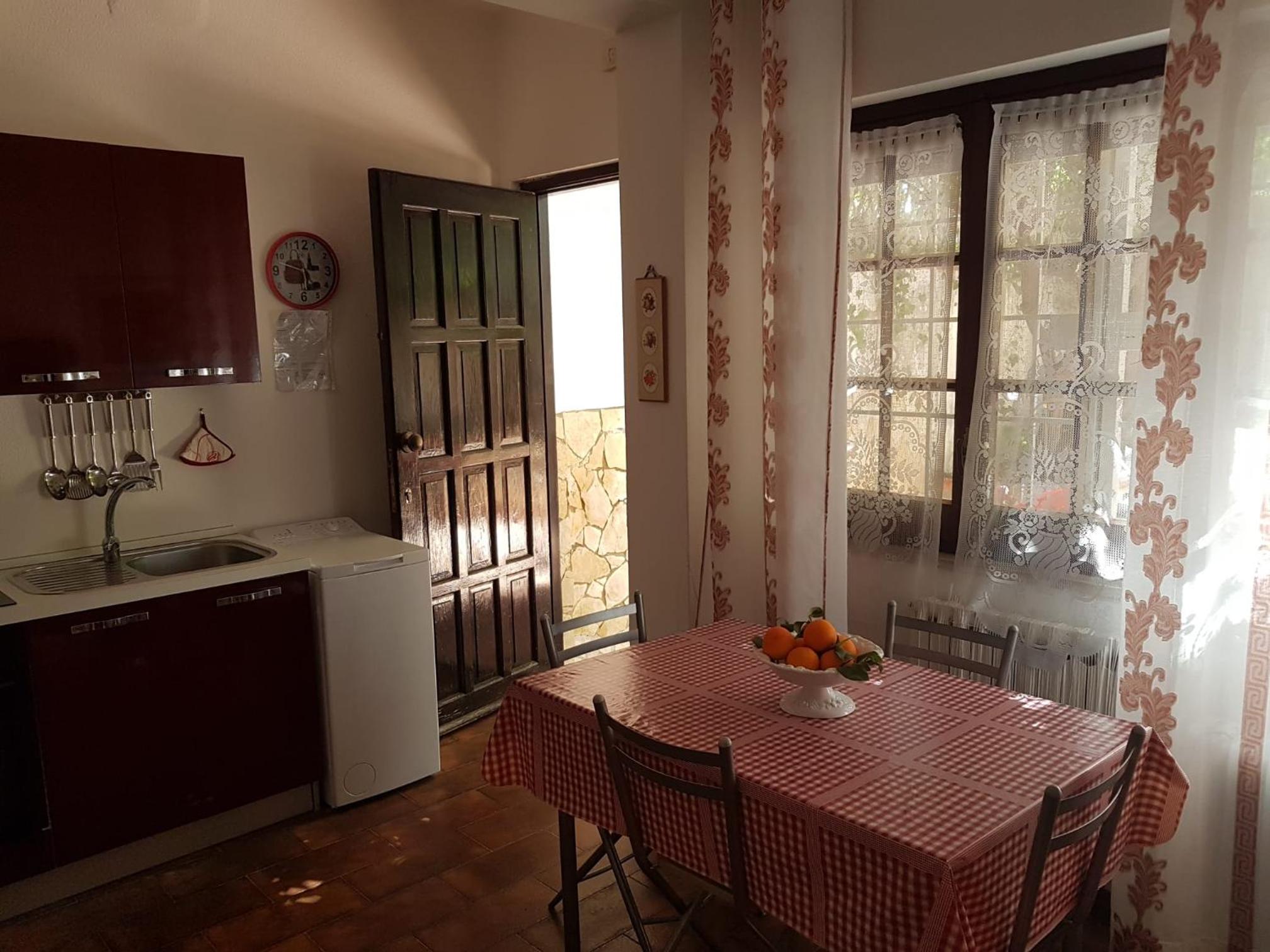 Villa Ania en Mondello — kitchen