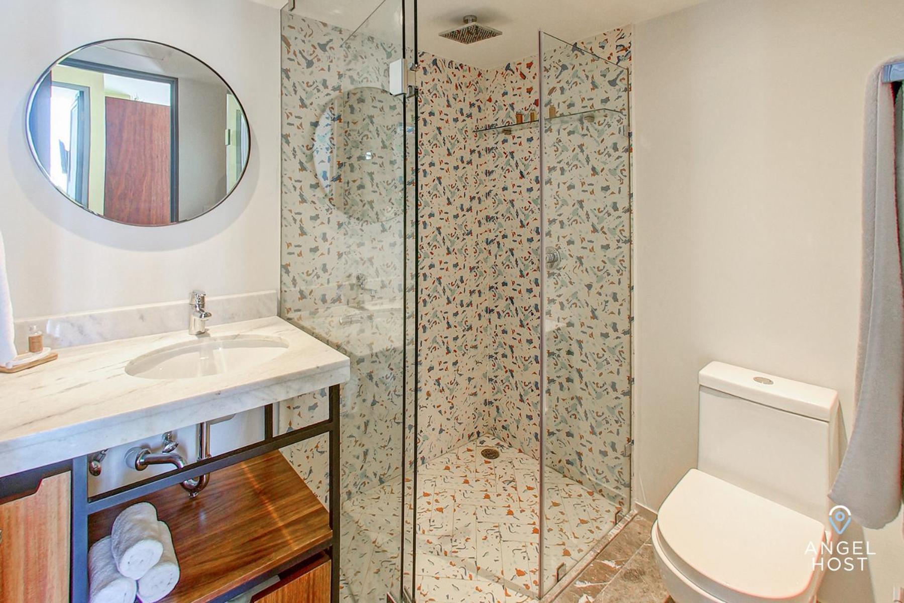 Singular by Stella Rentals