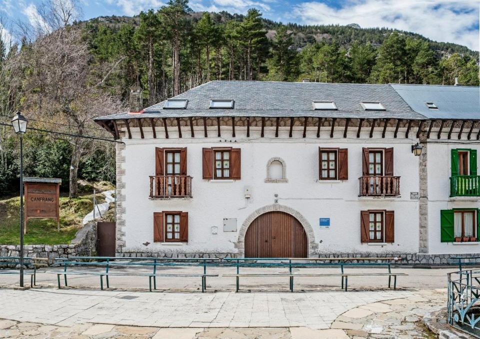 Albergue de Canfranc Estación view 5