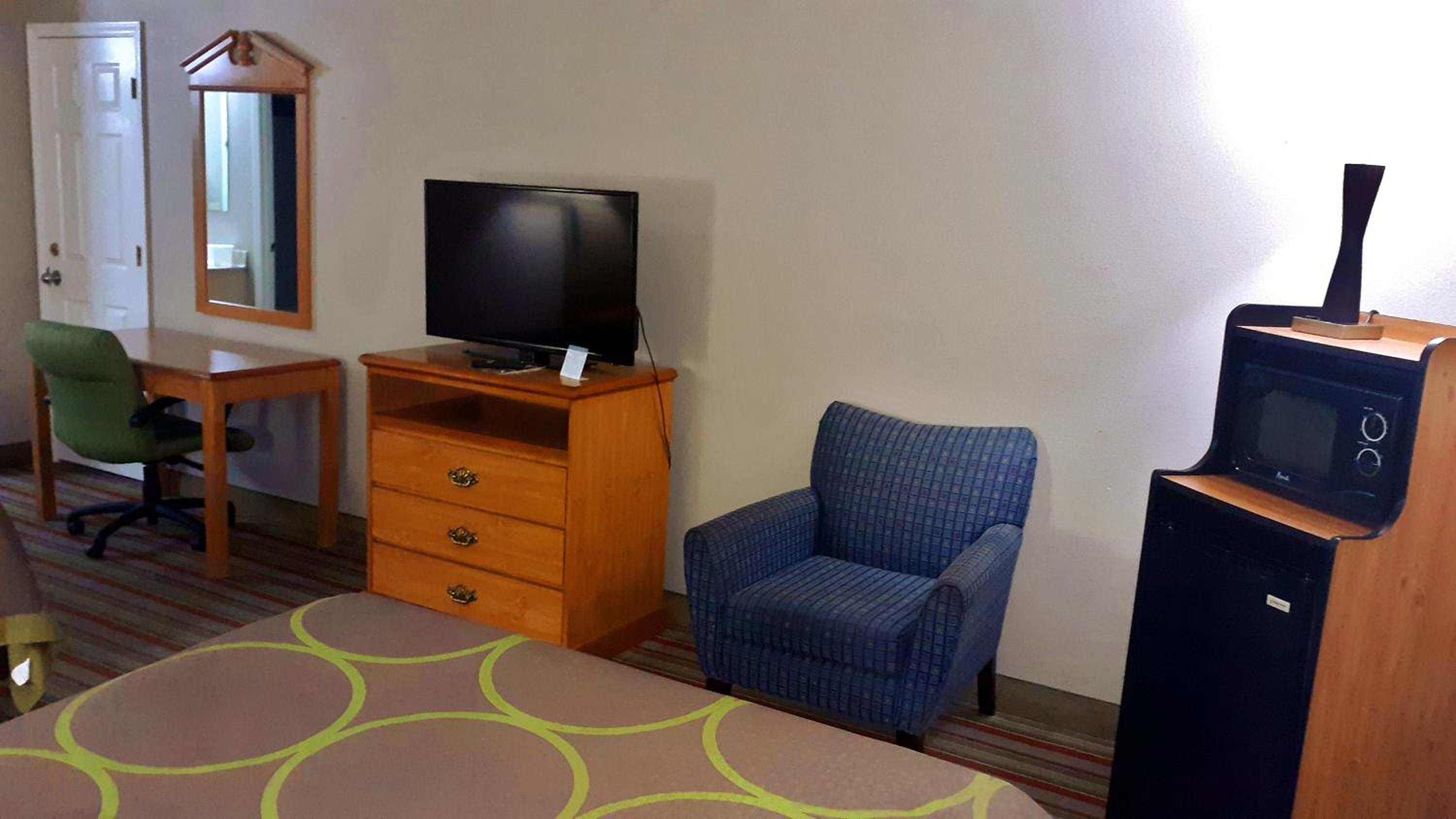 Super 8 by Wyndham Fort Chiswell Wytheville Area - Property Image 20