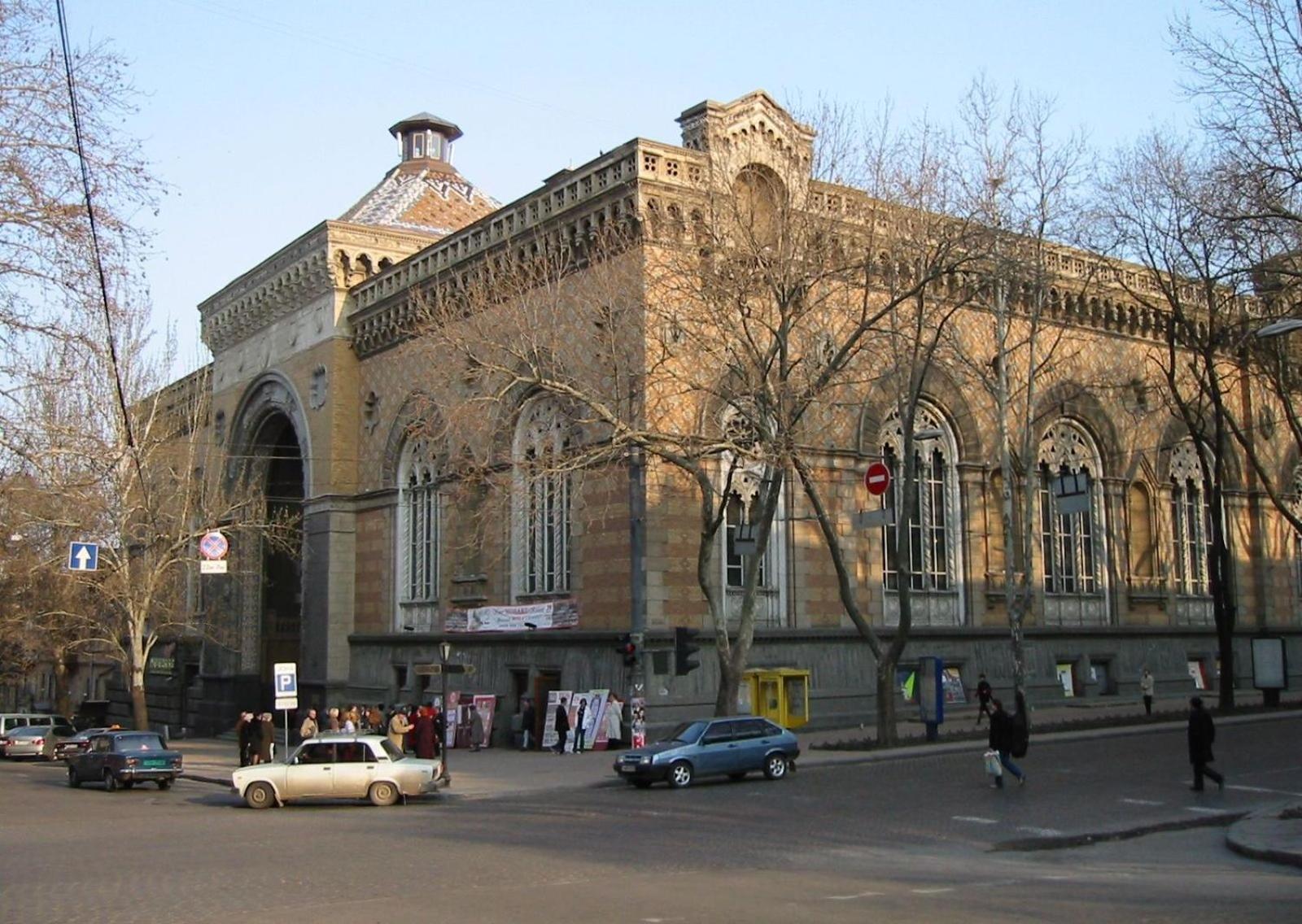 Квартира в центре Одессы 2 спальни на Итальянской бывшей Пушкинской тихий двор view 3
