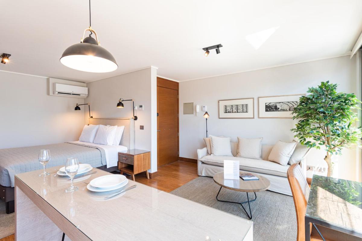 Uptown Luxe - Studio, Parking, Wifi, Pool & Metro