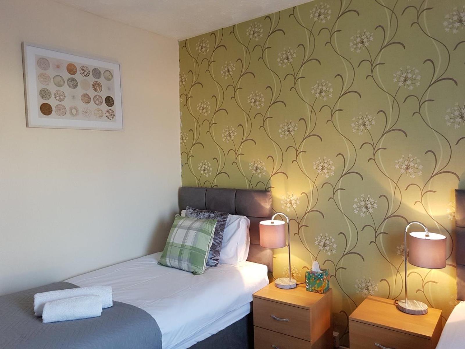 Delight Marvel-Derby House at Maidstone view 4