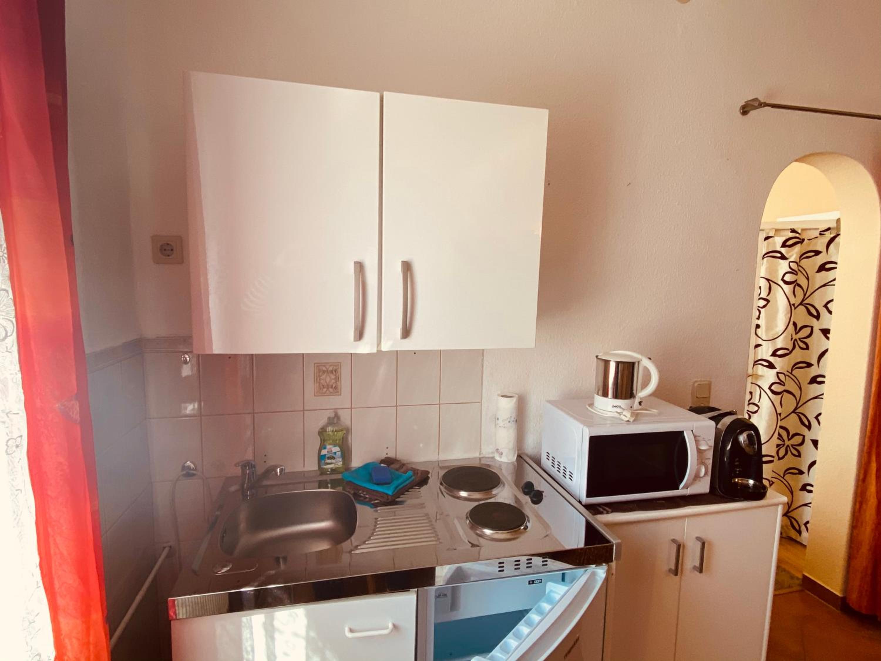 Single-Apartment bis 2 Personen, 27qm in Schleusingen, WLAN, Parkplatz view 3