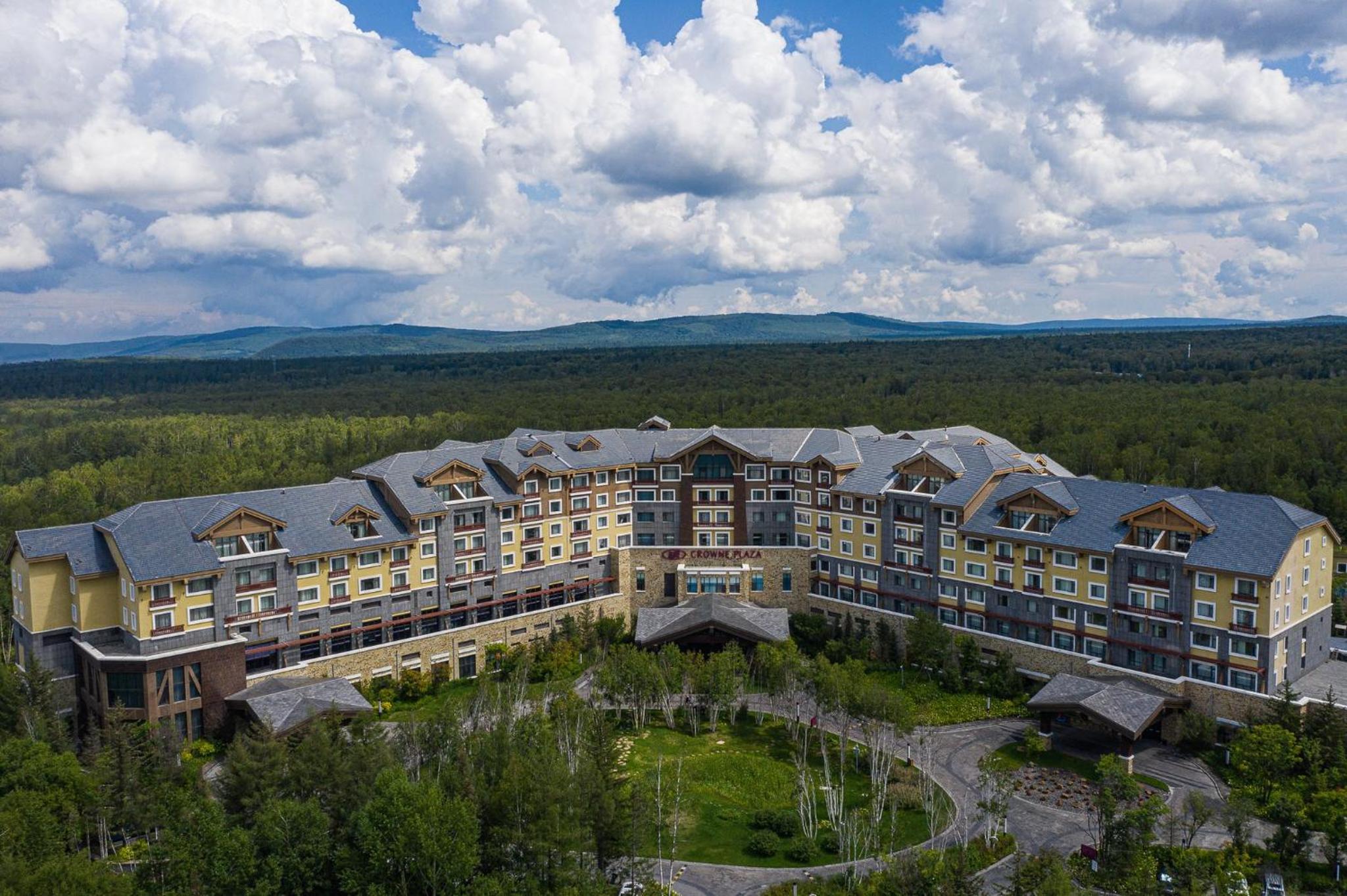 Crowne Plaza Resort Changbaishan Hot Spring by IHG