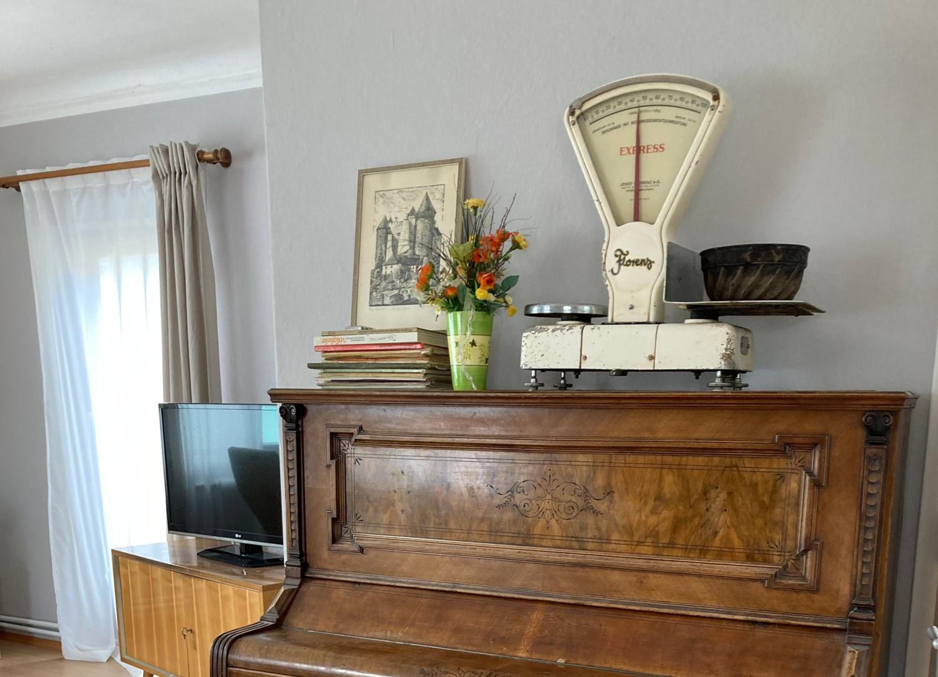 Baeckerei Mueller - große Unterkunft mit mid century Charme, zentral, sehr gut für Familien, privat, Stadt&Natur, Café im Haus