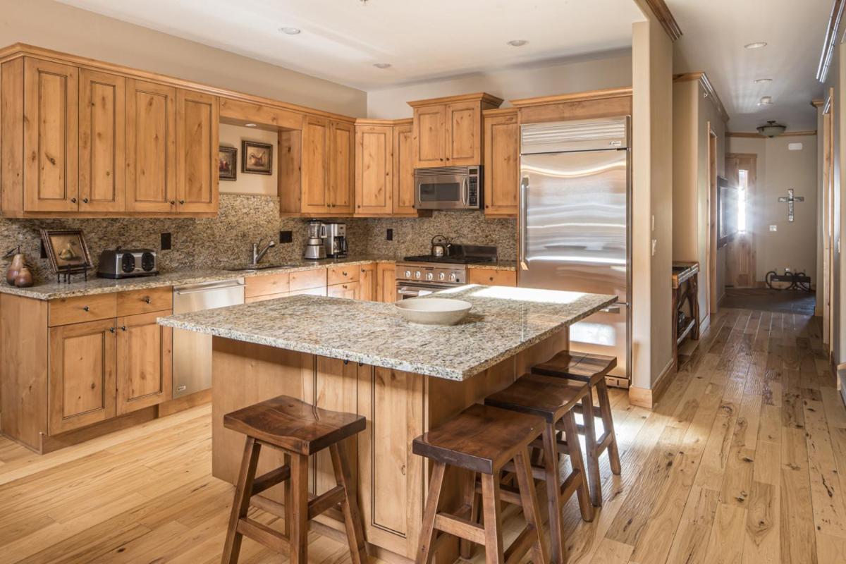 The Lodges at Elkhorn Creek Unit 1302 view 5