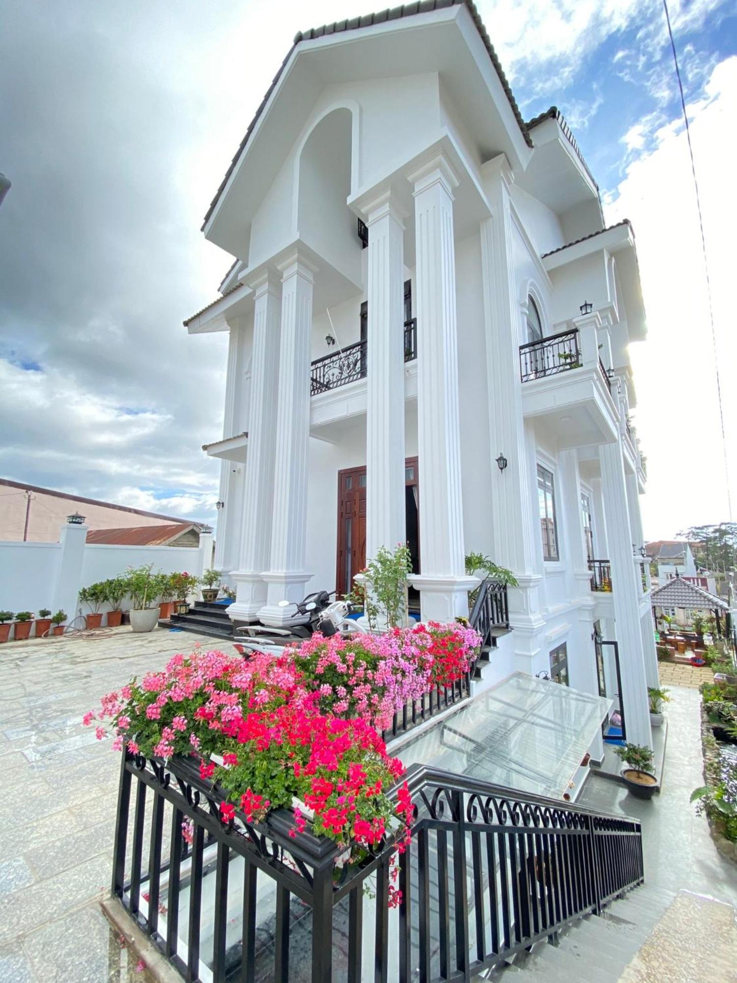 Duong Xua Villa view 2