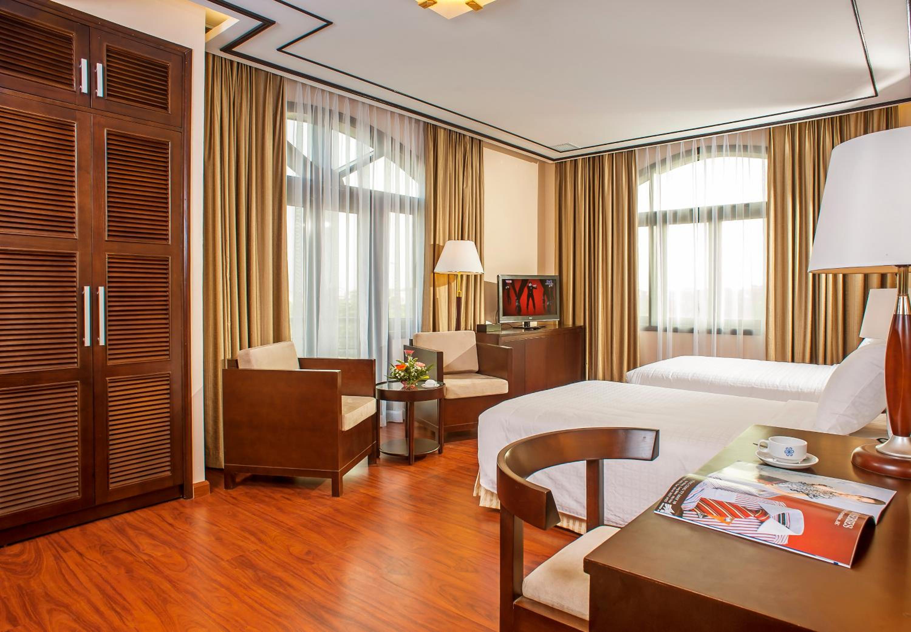 Garco Dragon Hotel