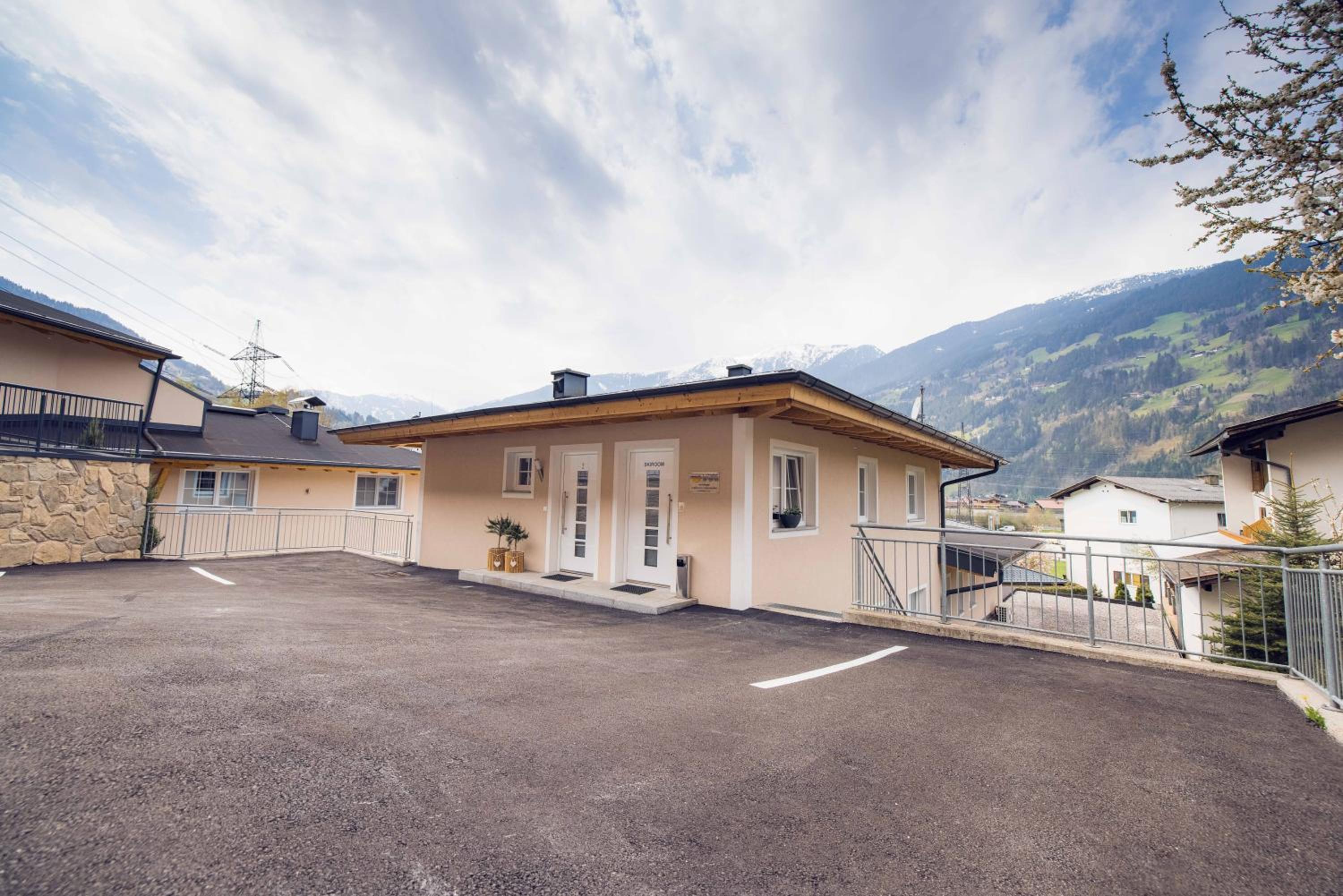 Chalet Arena