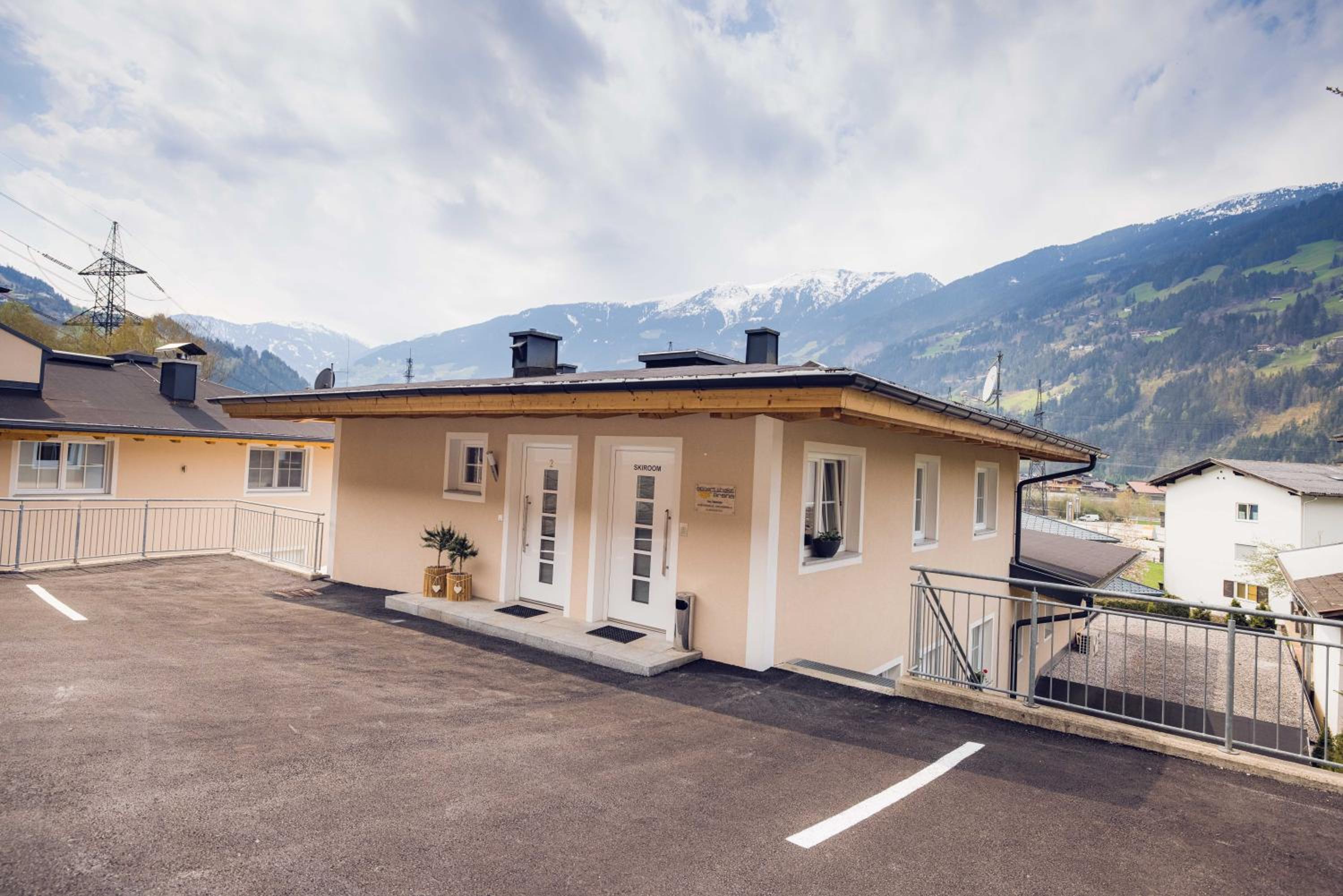 Chalet Arena