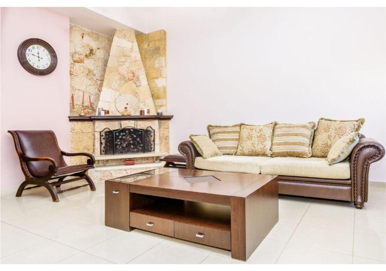 Andronikis House view 4