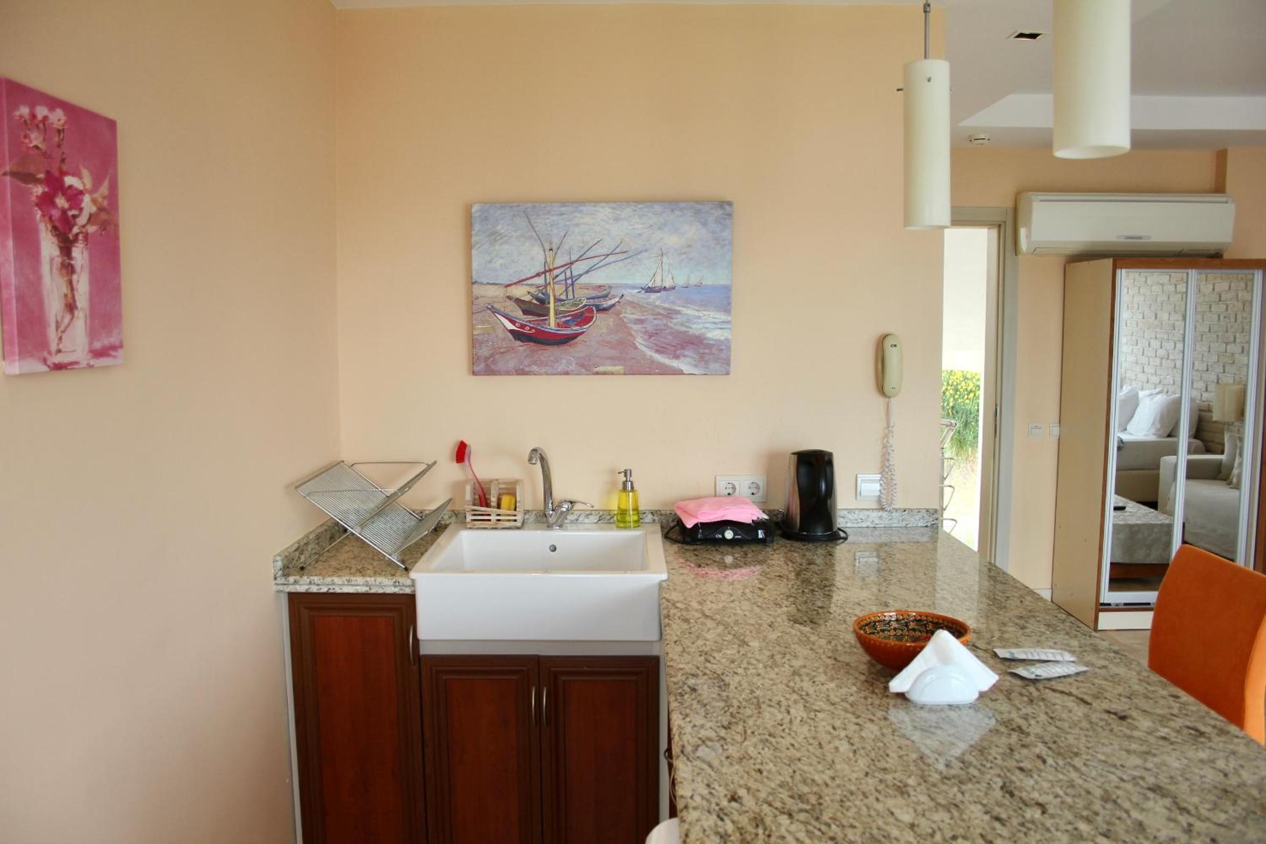 Saylam Suites - Image 22