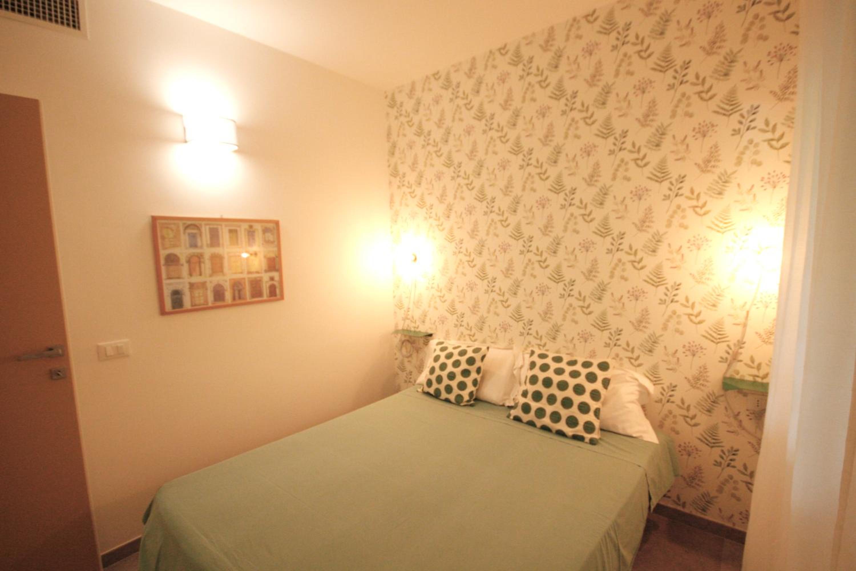 Delmirani's Book Apartments - Vatican View