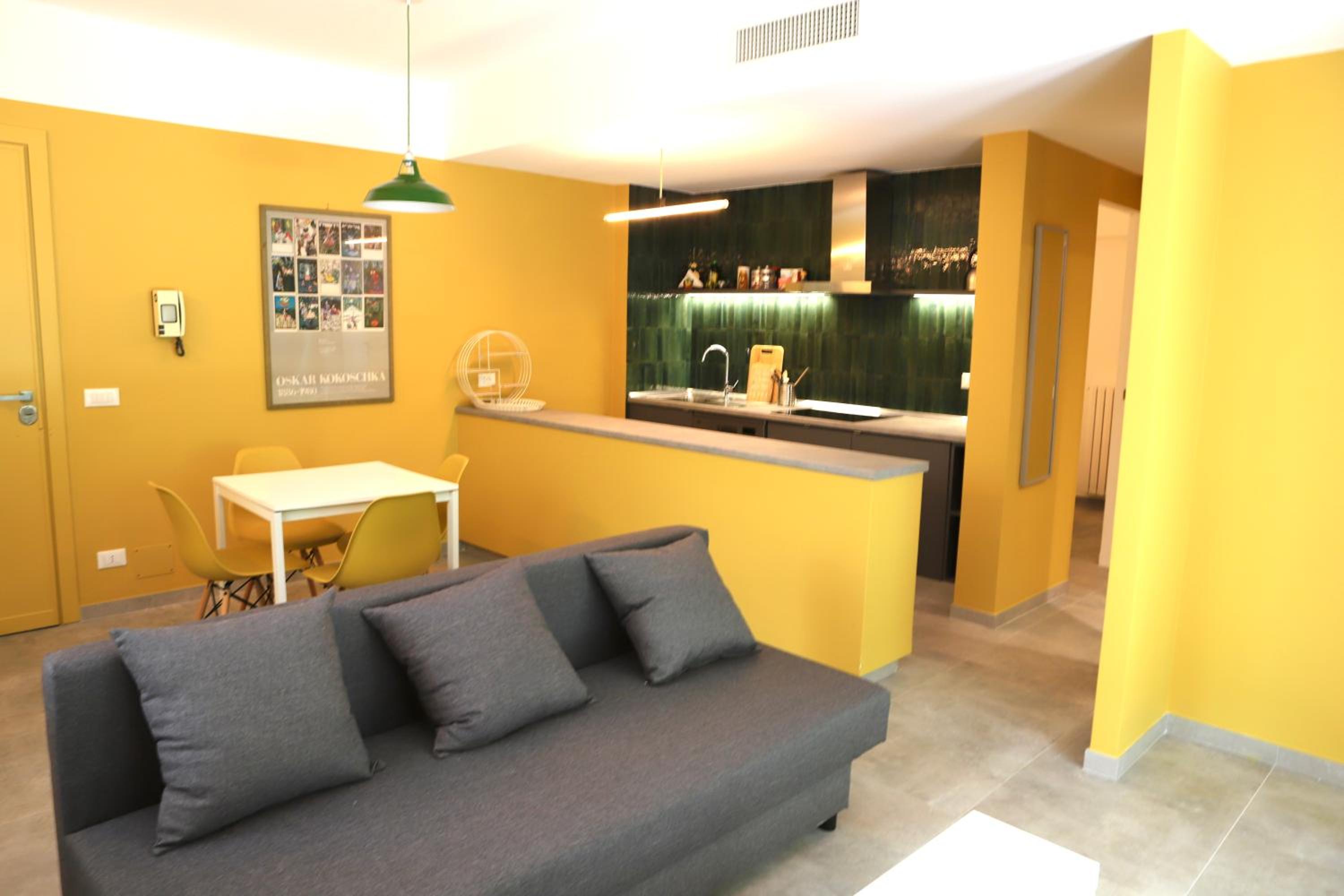 Delmirani's Book Apartments - Vatican View
