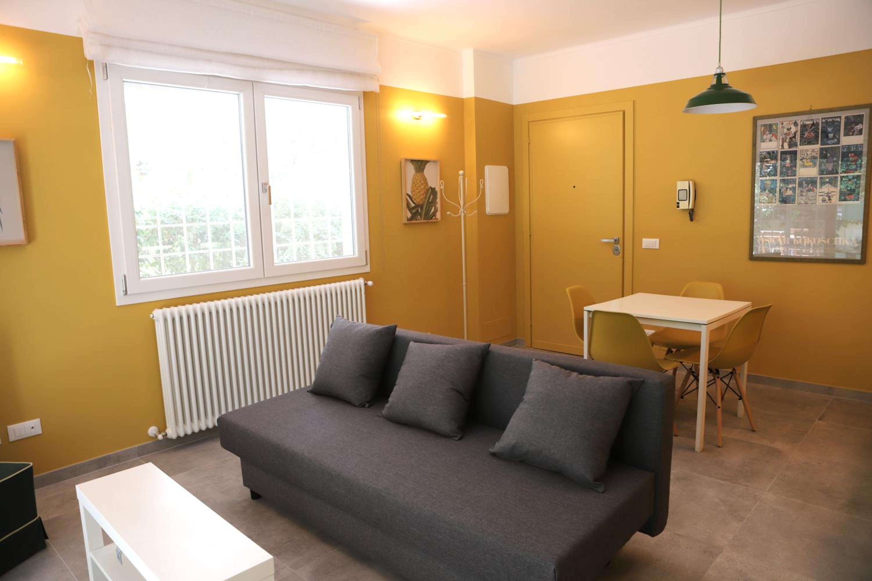 Delmirani's Book Apartments - Vatican View