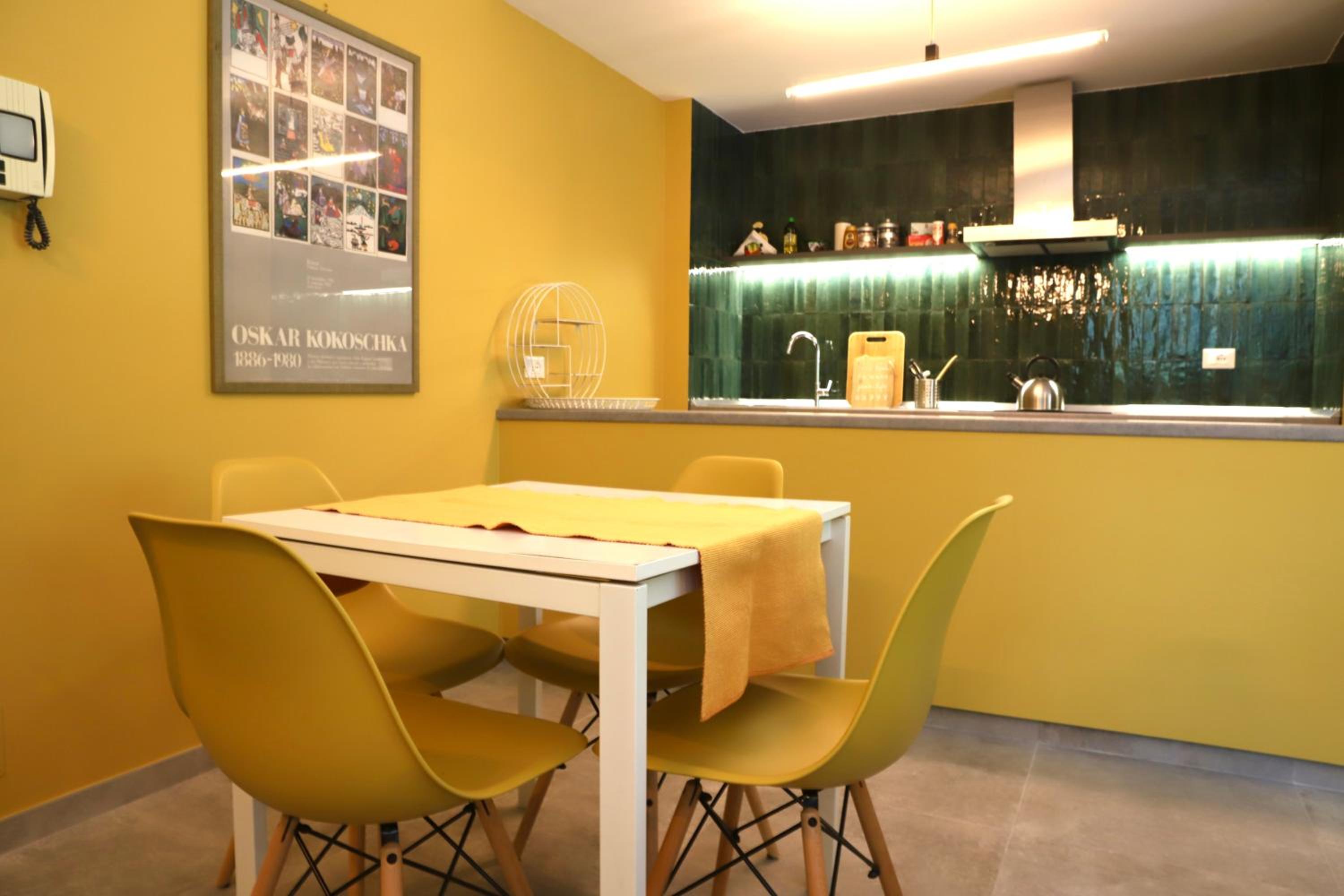 Delmirani's Book Apartments - Vatican View