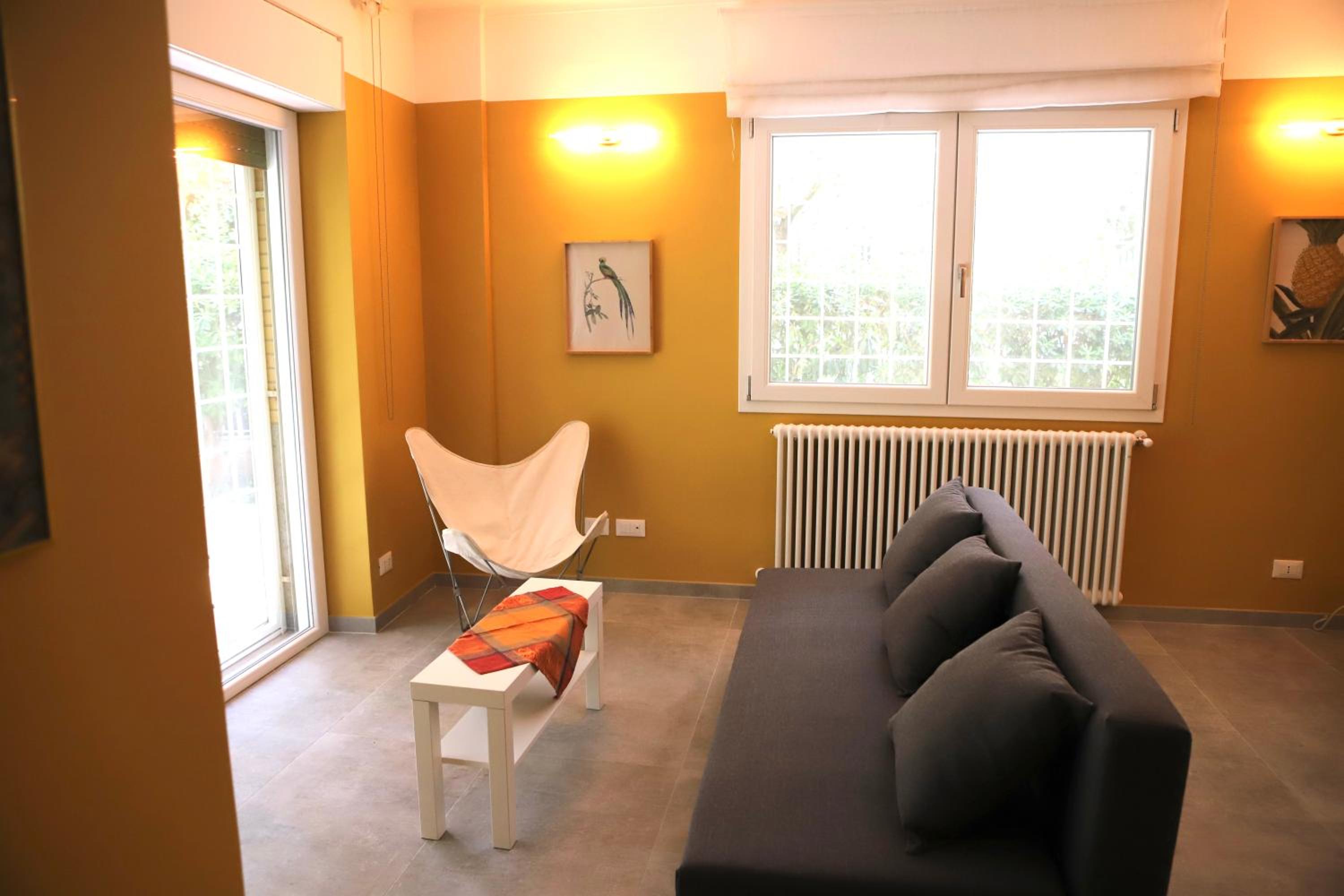 Delmirani's Book Apartments - Vatican View