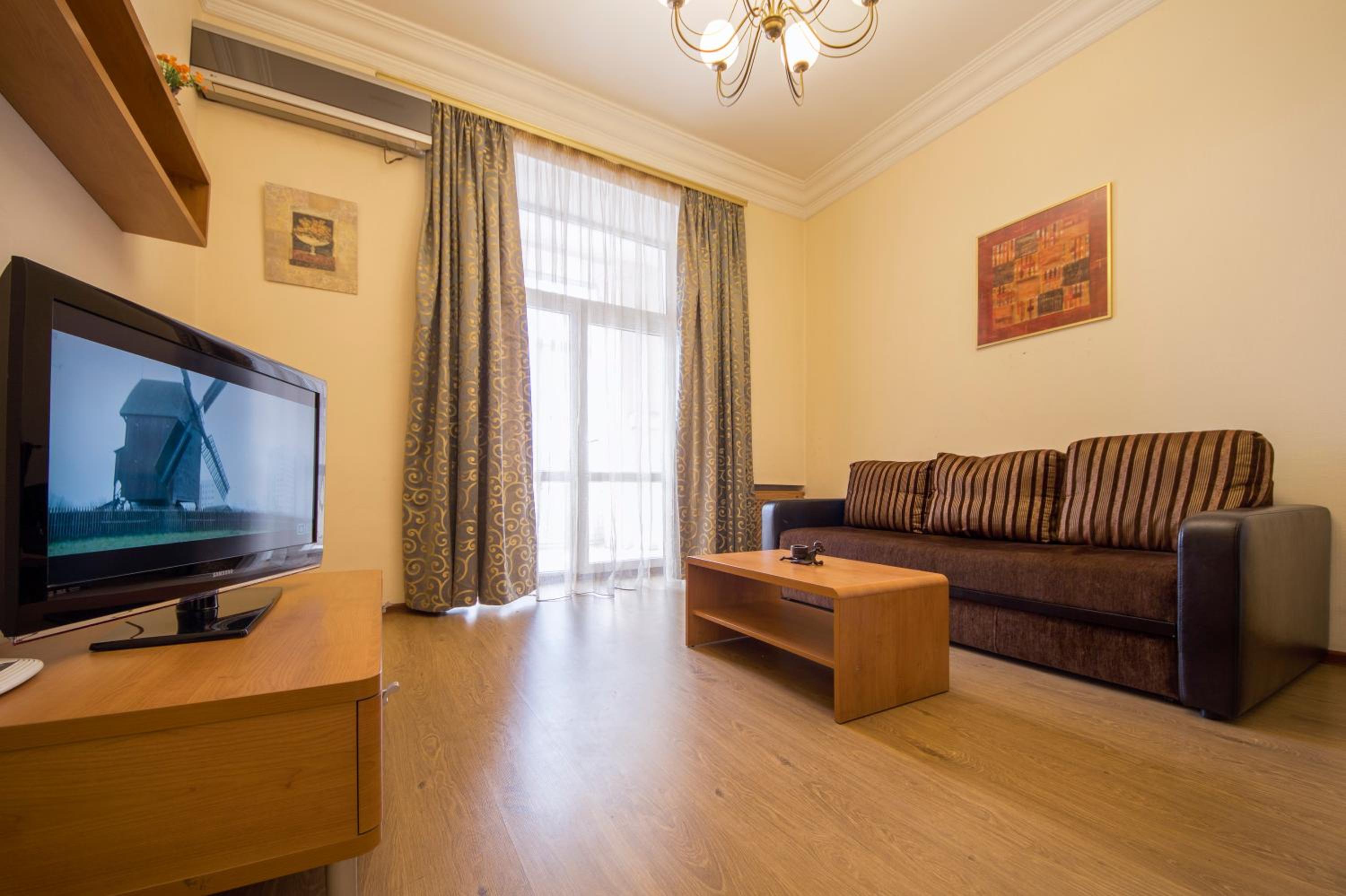 Central Apartments on Khreschatyk view 3
