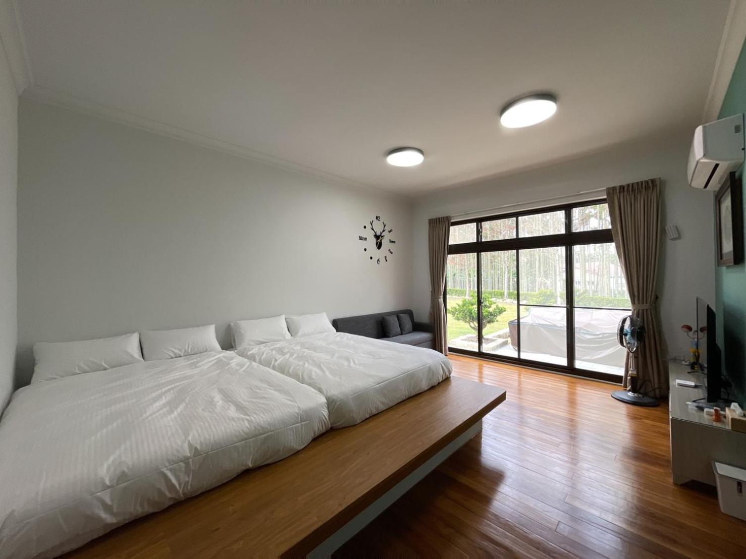 Changxing White House-Sun Moon Lake view 4