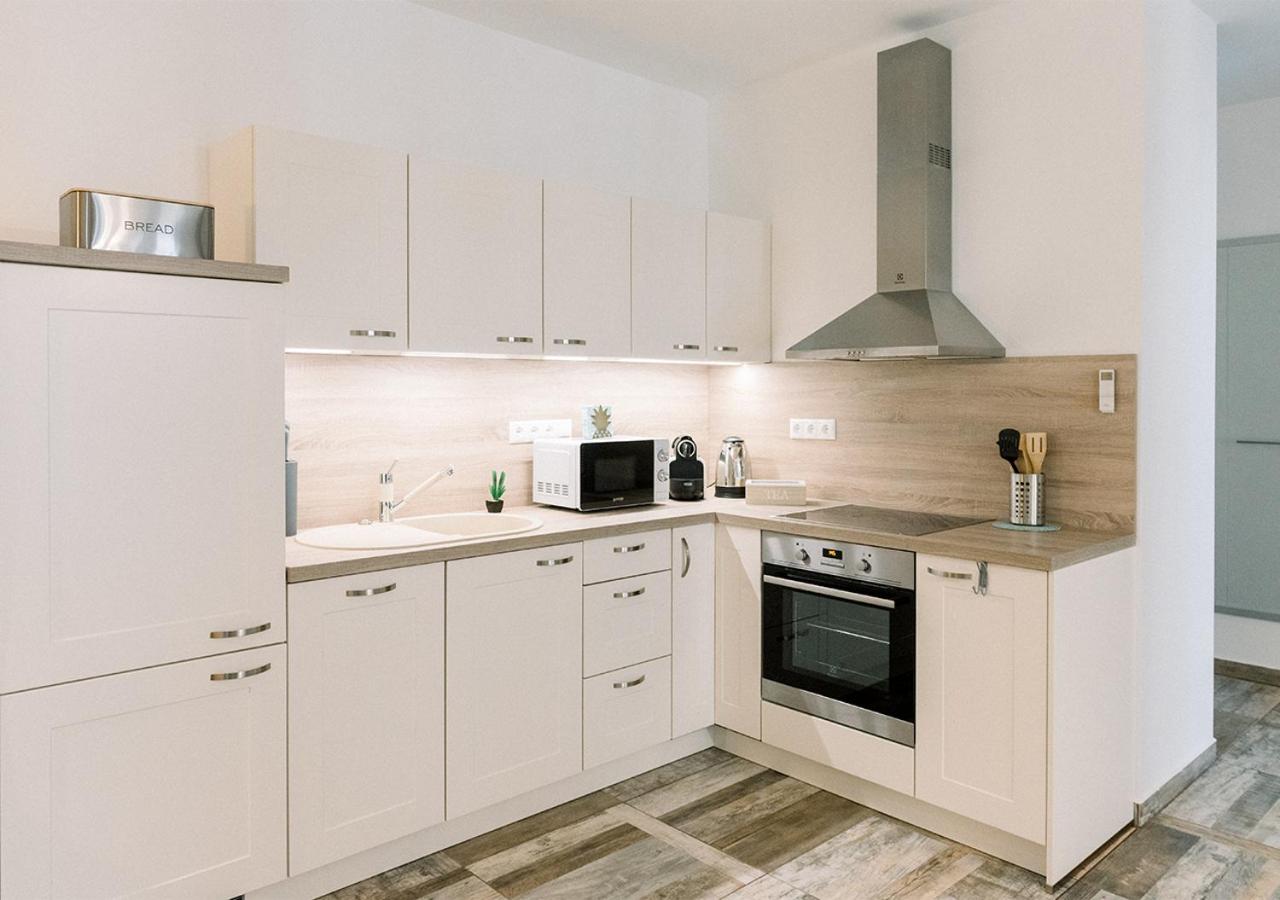 Royal 27 apartman view 5