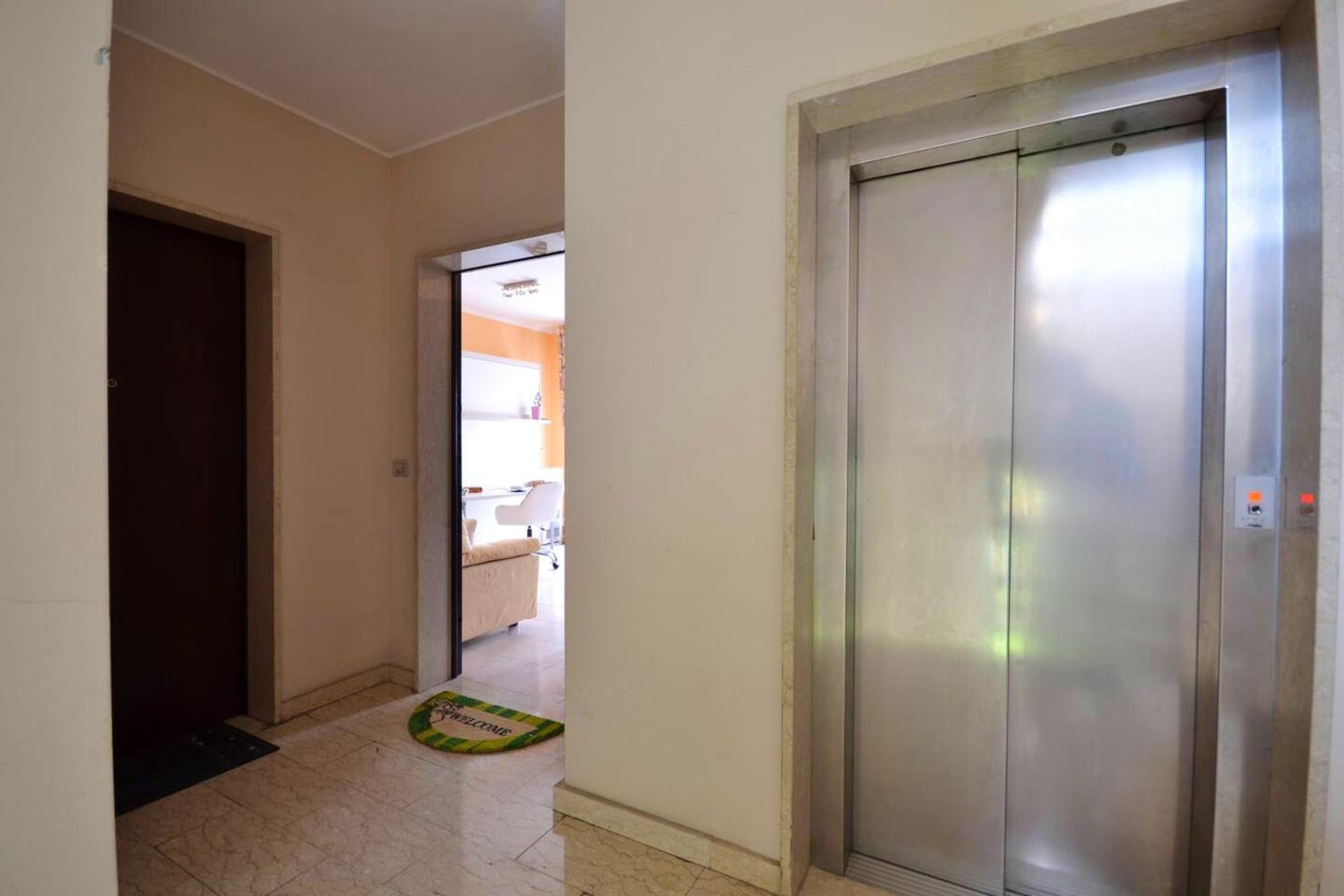 Modern apartment in Vercelli - 50 m² with balcony view 2