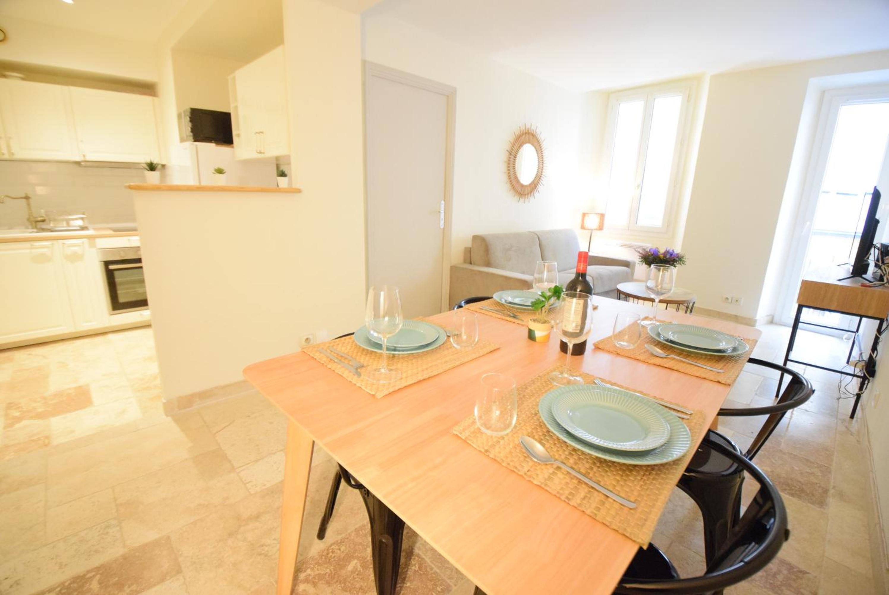Nice Renting - PAIROLIERE - SPACIOUS FLAT - OLD NICE - MASSENA - TERRACE photo 1