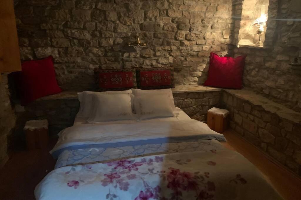 Kubeja Guest House