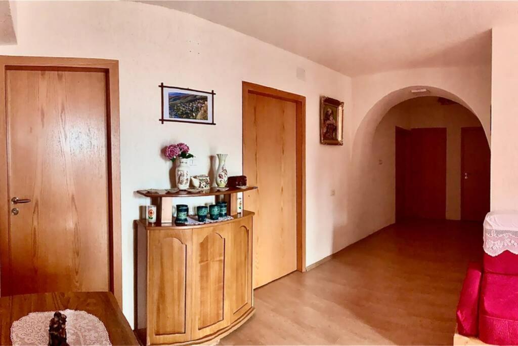 Kubeja Guest House