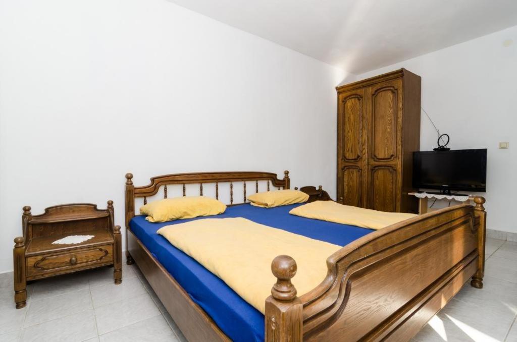 Apartments Lemeš view 3