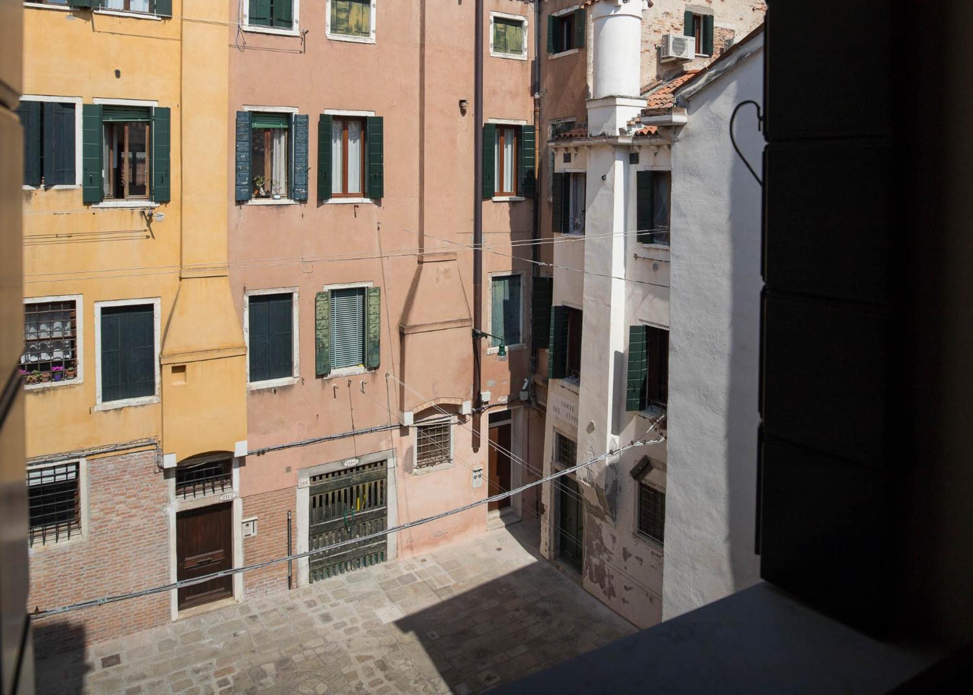 Corte del Tintor Apartments