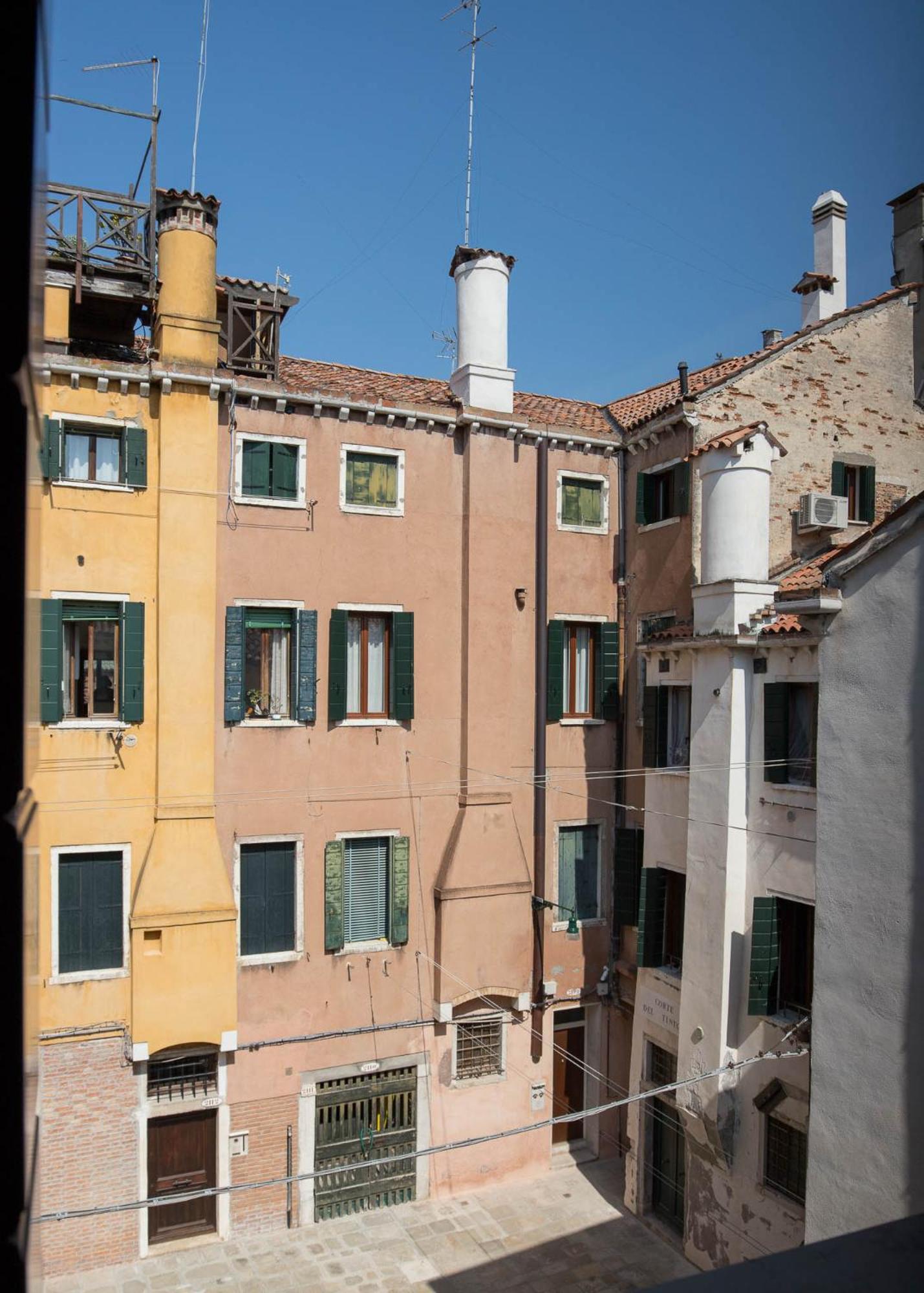 Corte del Tintor Apartments