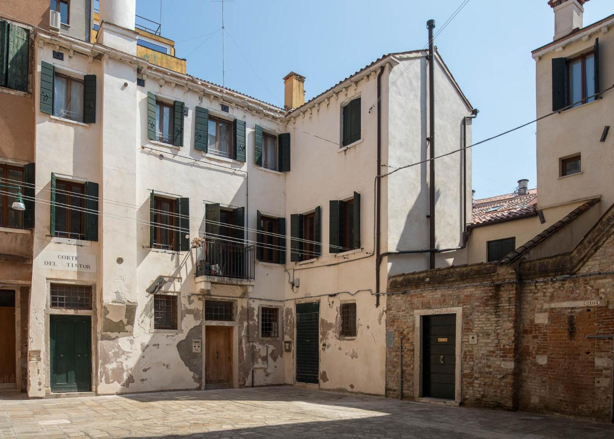 Corte del Tintor Apartments
