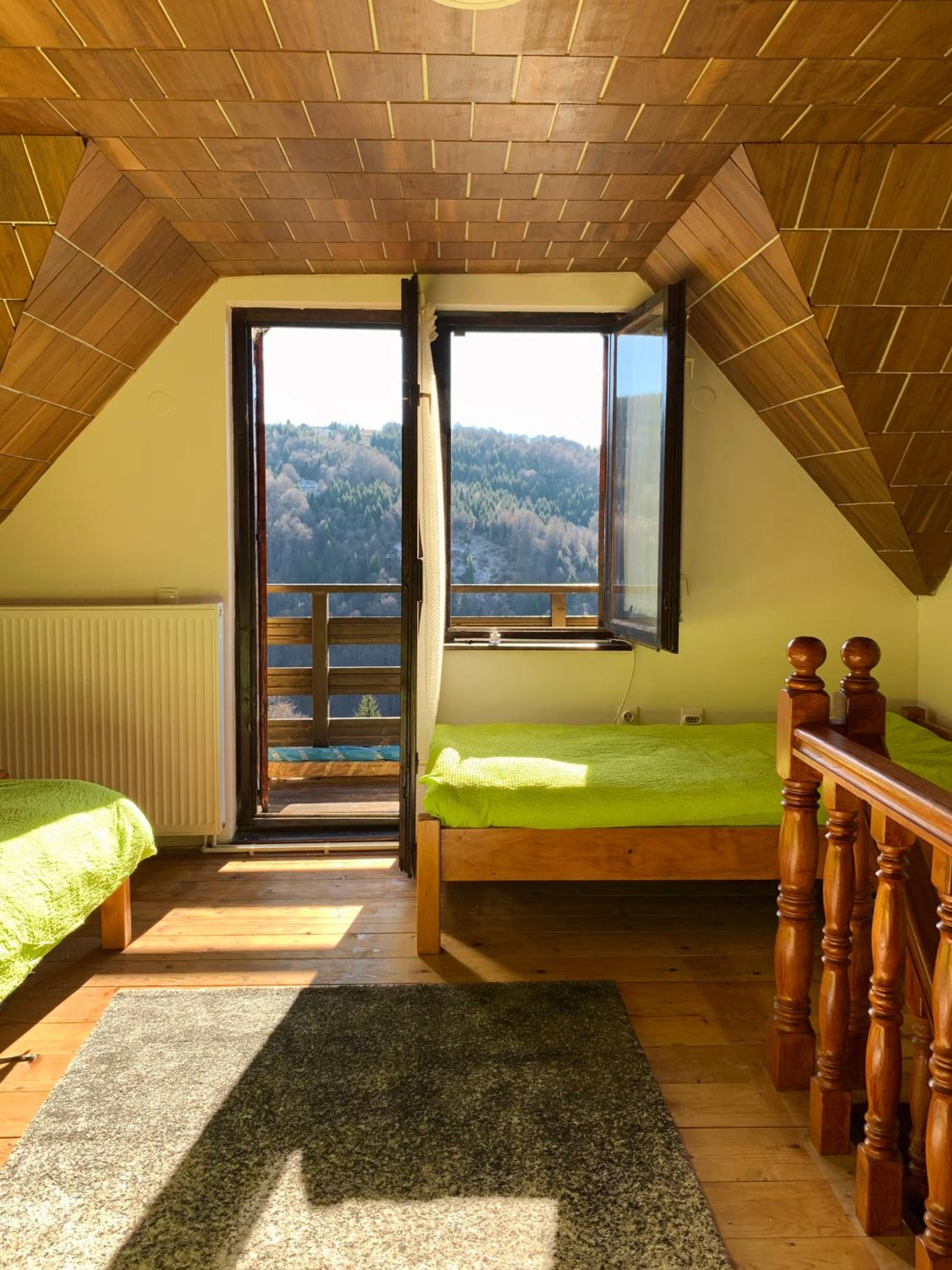 Vikend kuća Čairović view 2
