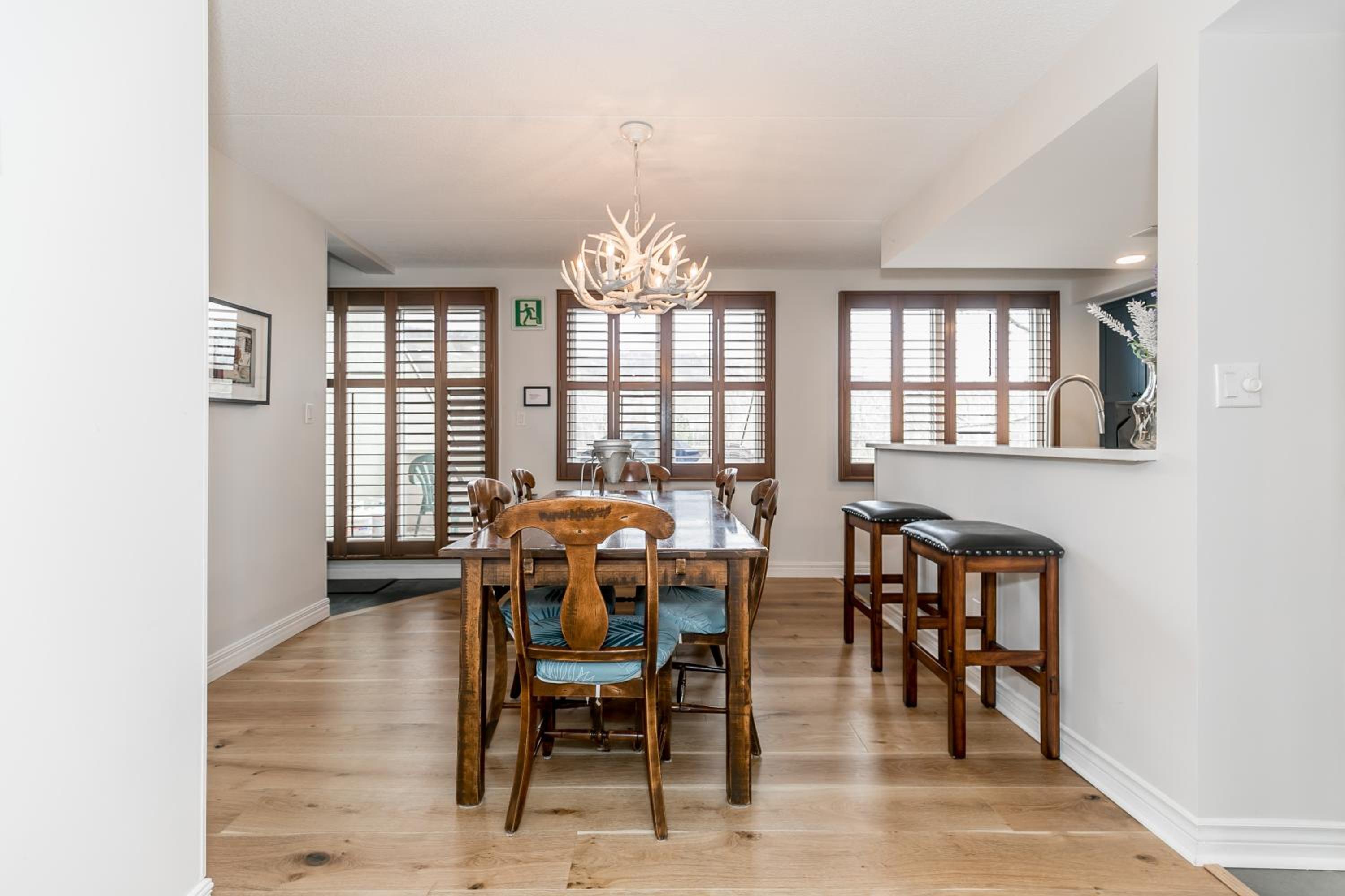 Stunning Townhouse - 3 BDRM Blue Mountain Village Sauna!
