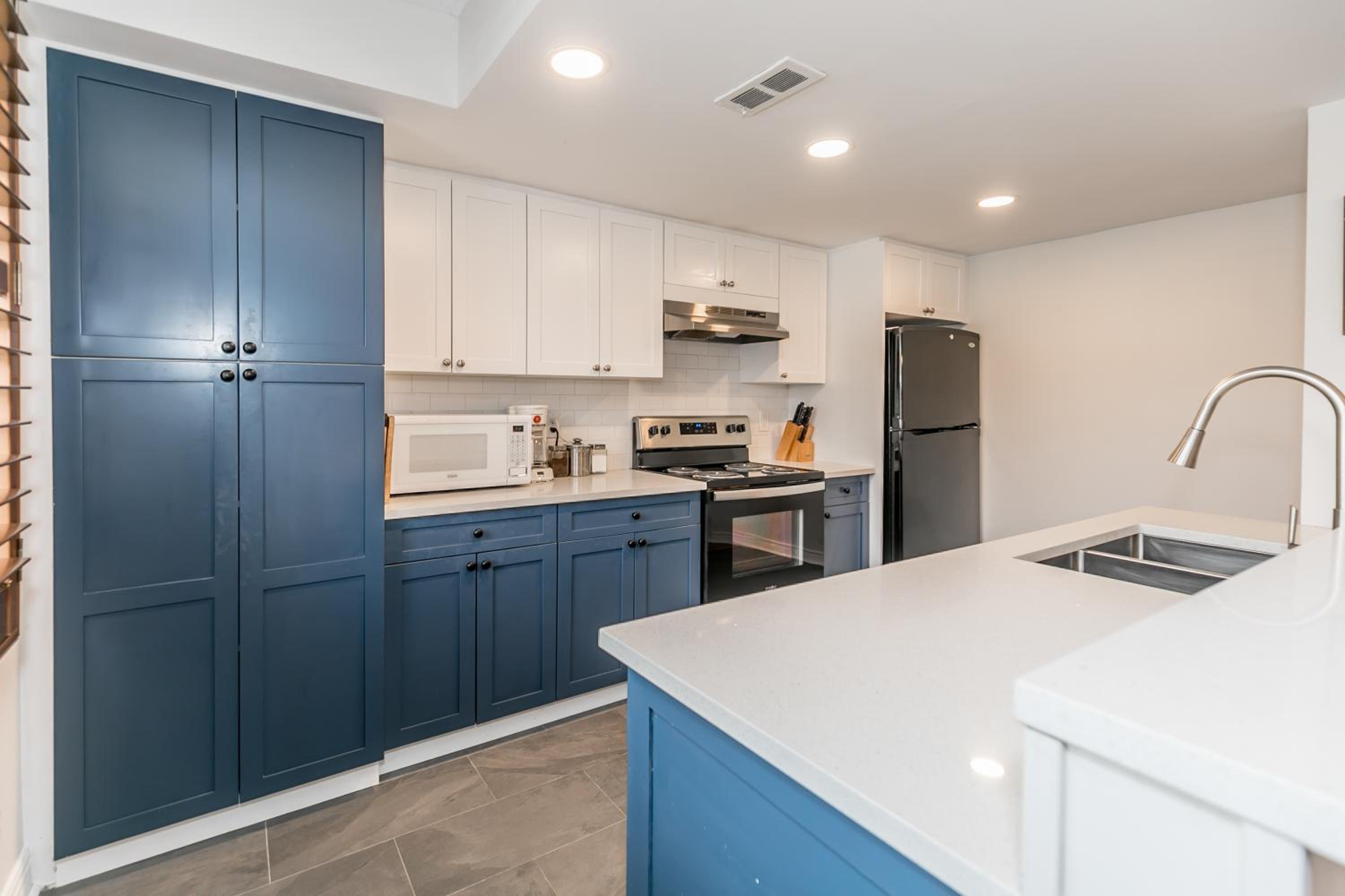 Stunning Townhouse - 3 BDRM Blue Mountain Village Sauna!