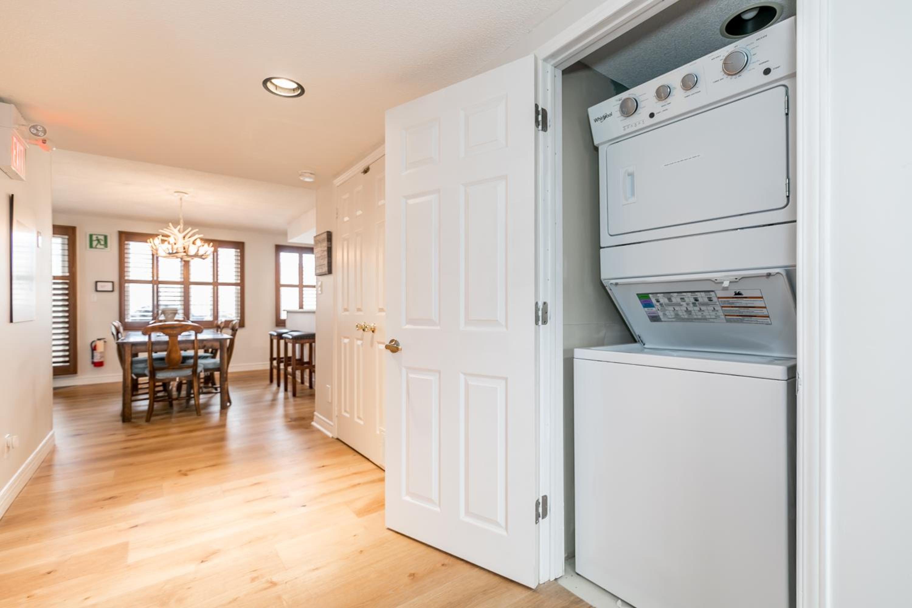 Stunning Townhouse - 3 BDRM Blue Mountain Village Sauna!