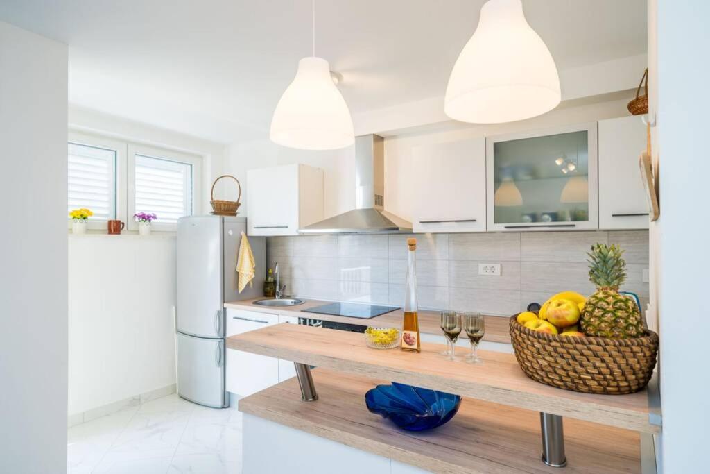 Apartment Katarina sea view