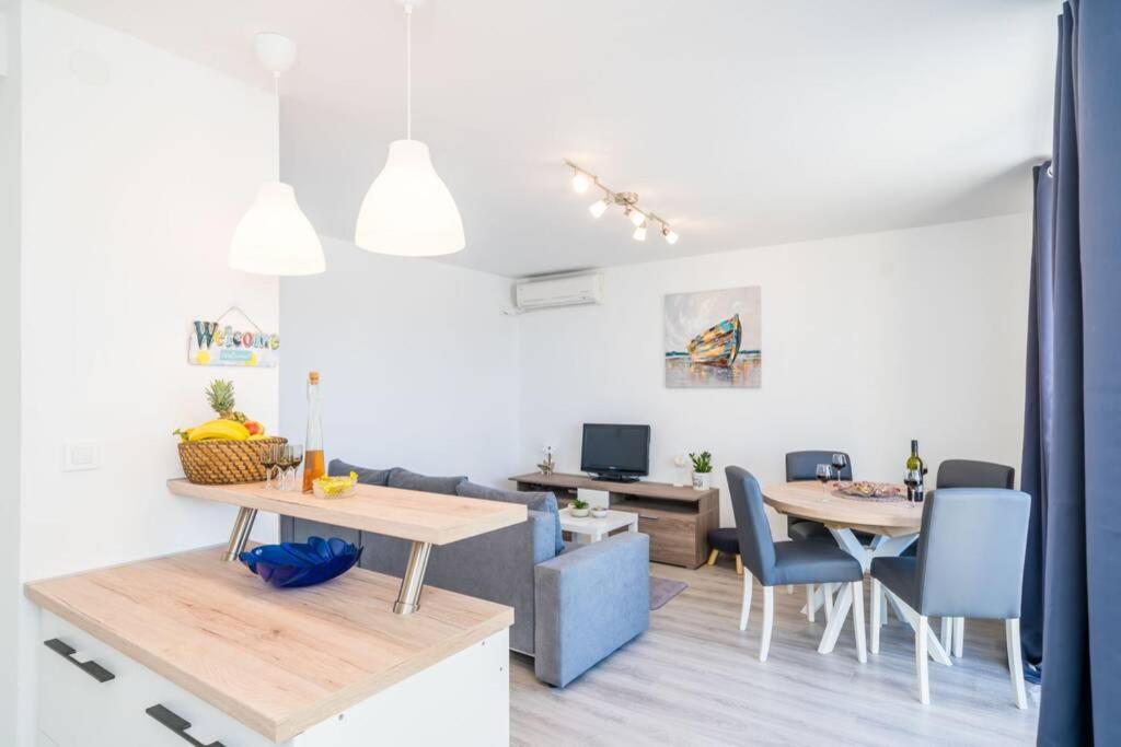 Apartment Katarina sea view