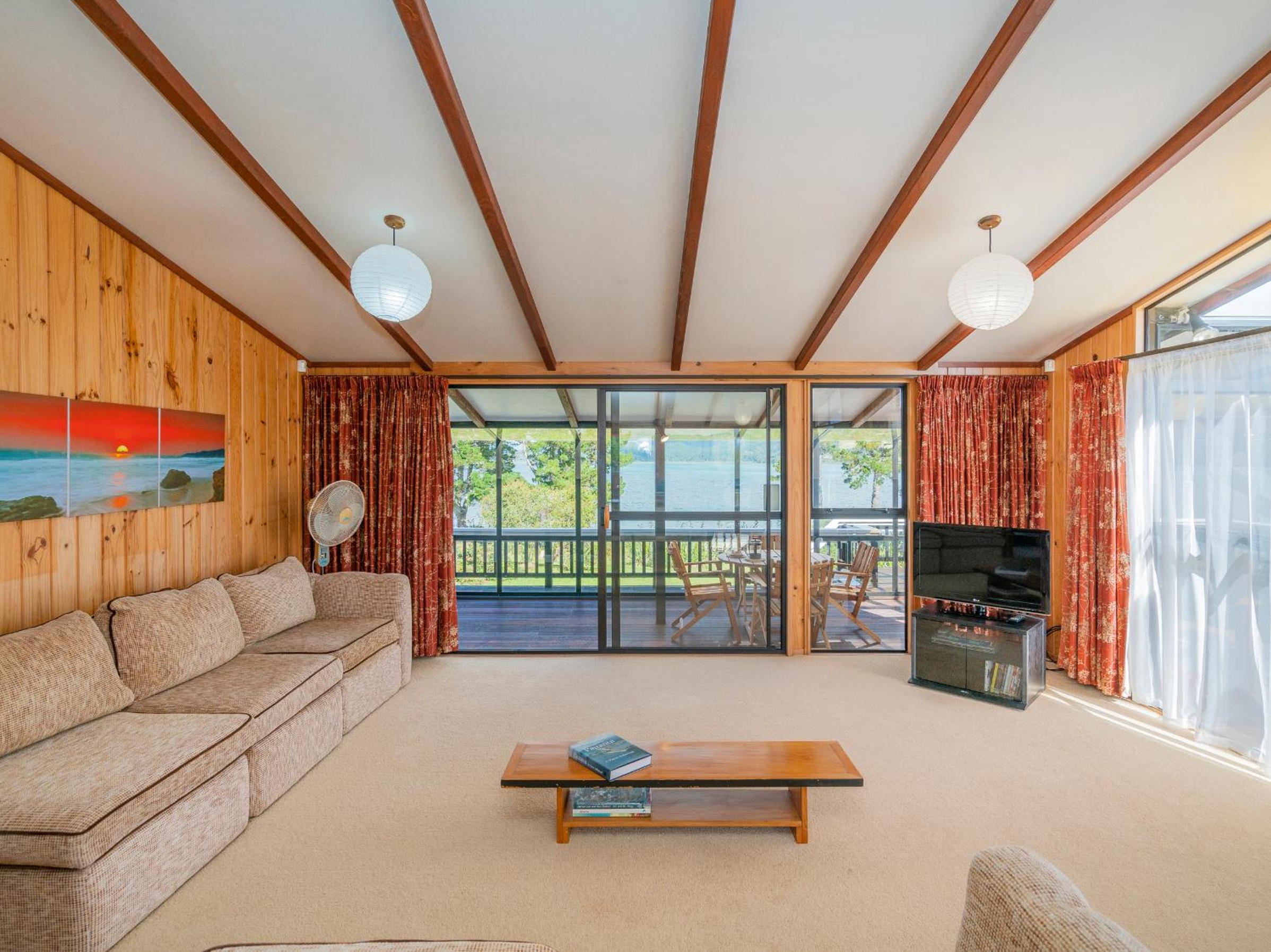 Sheppard's Rest - Pauanui Holiday Home view 3