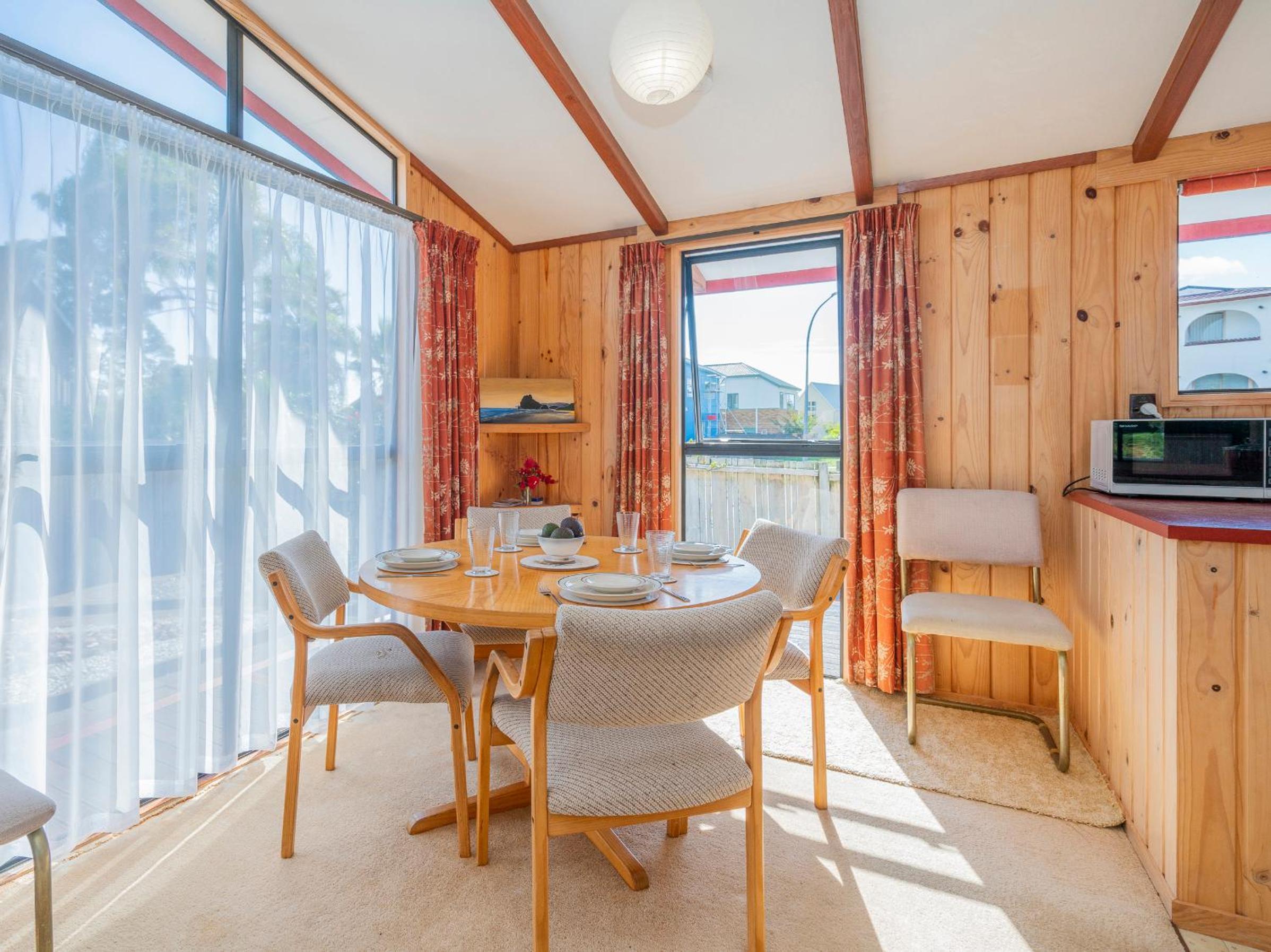 Sheppard's Rest - Pauanui Holiday Home view 2