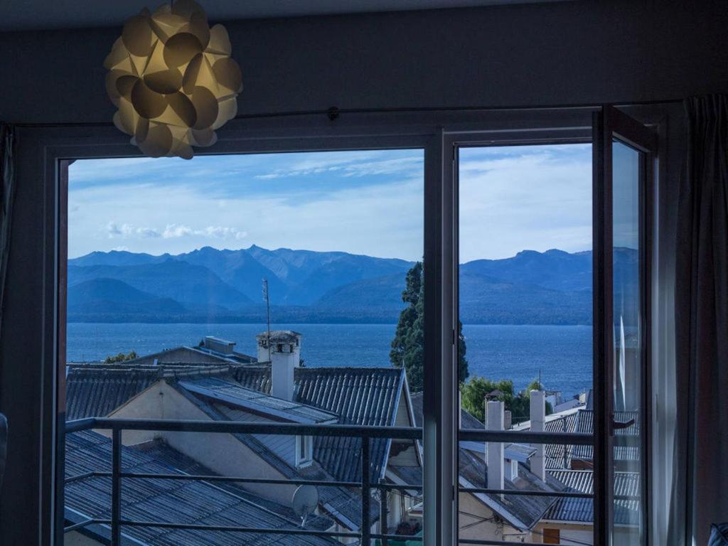 MODERNO DEPARTAMENTO CON VISTA AL LAGO